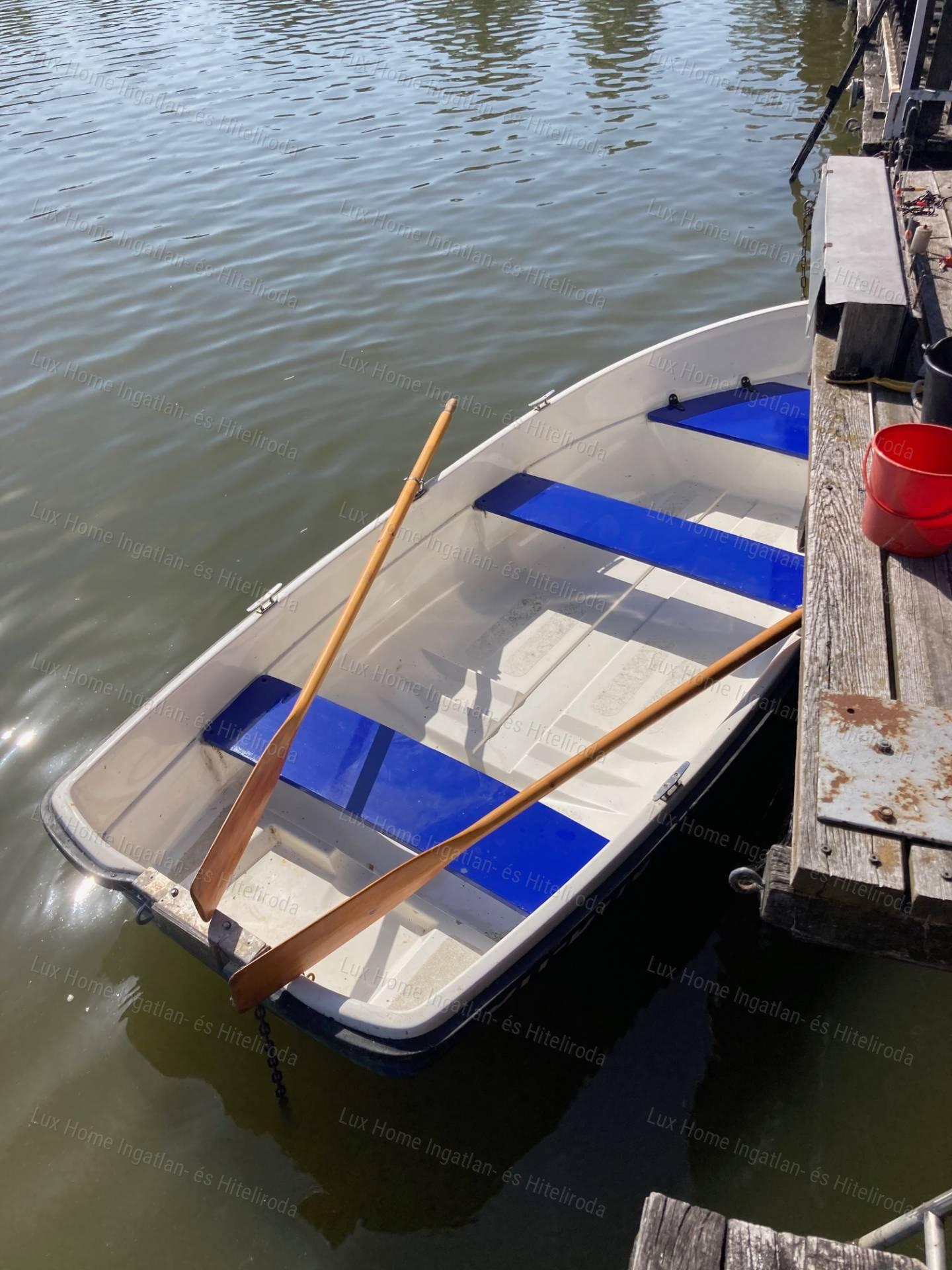 Eladó egy 2x15,83 nm-es stég a Bokodi-tó partján!