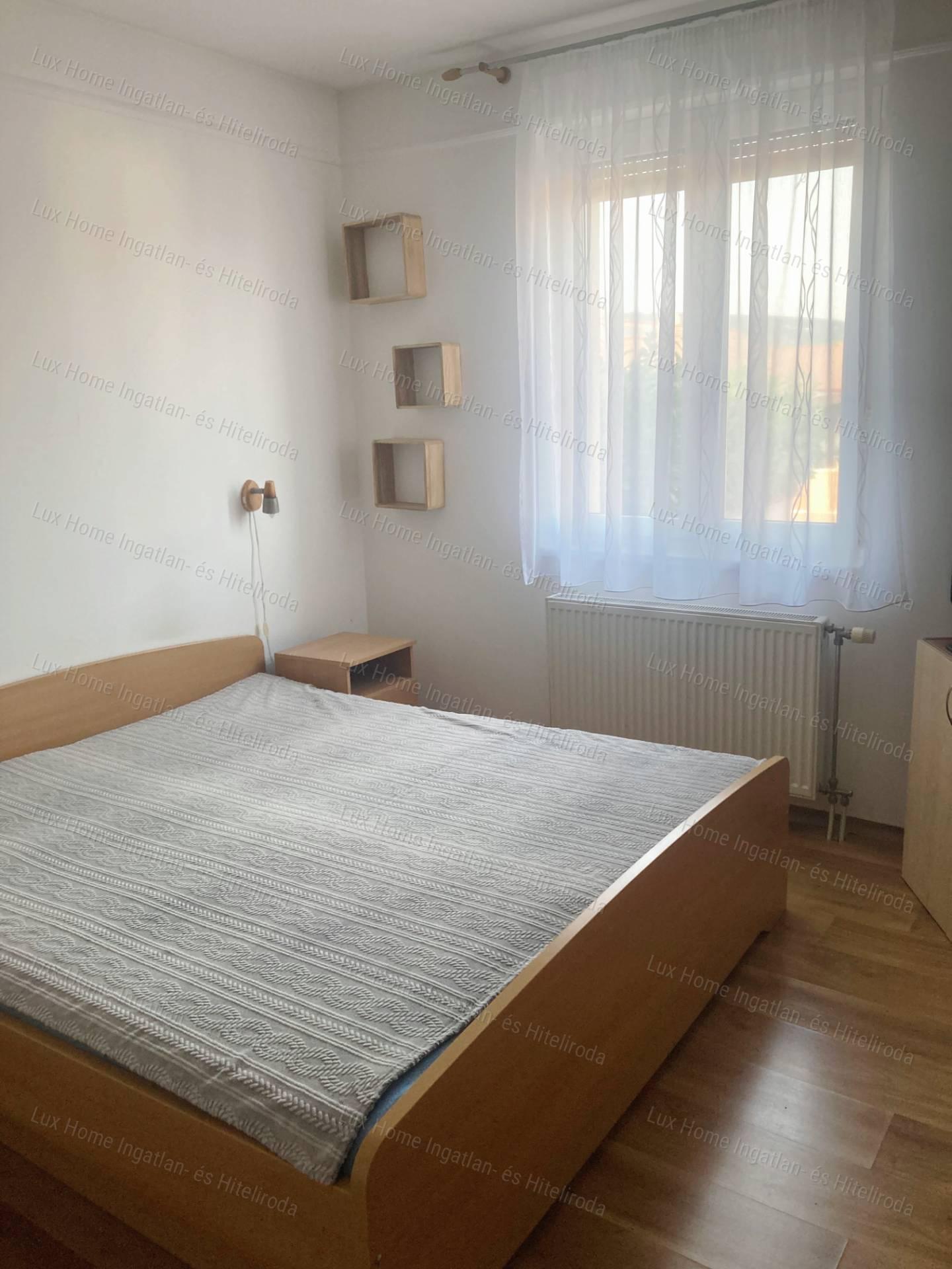 CSALÁDI OTTHON IGÉNYES KÖRNYEZETBEN!