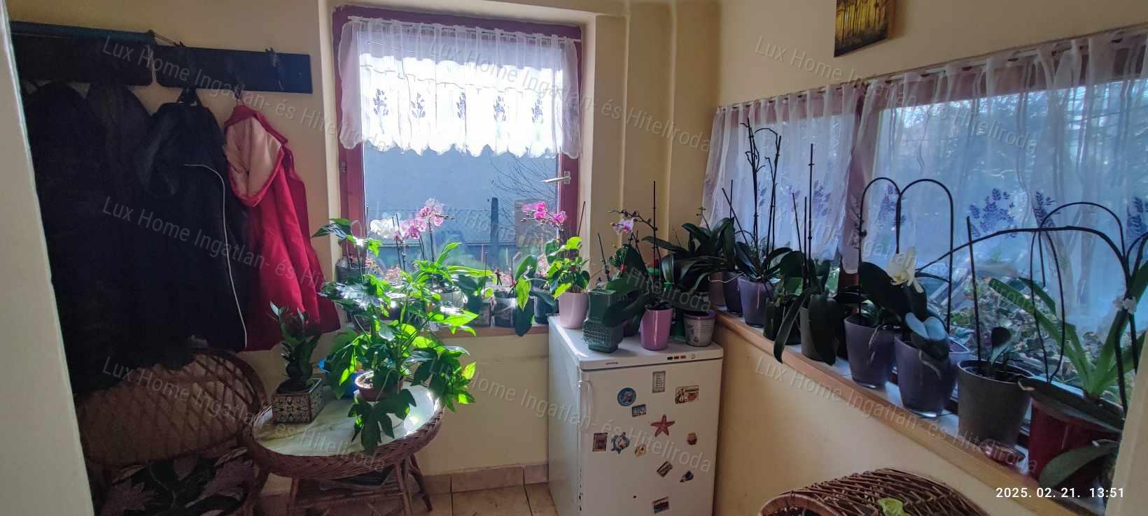 Egy ingatlan, két lakás, megosztható telek – a lehetőség a Tiéd!
