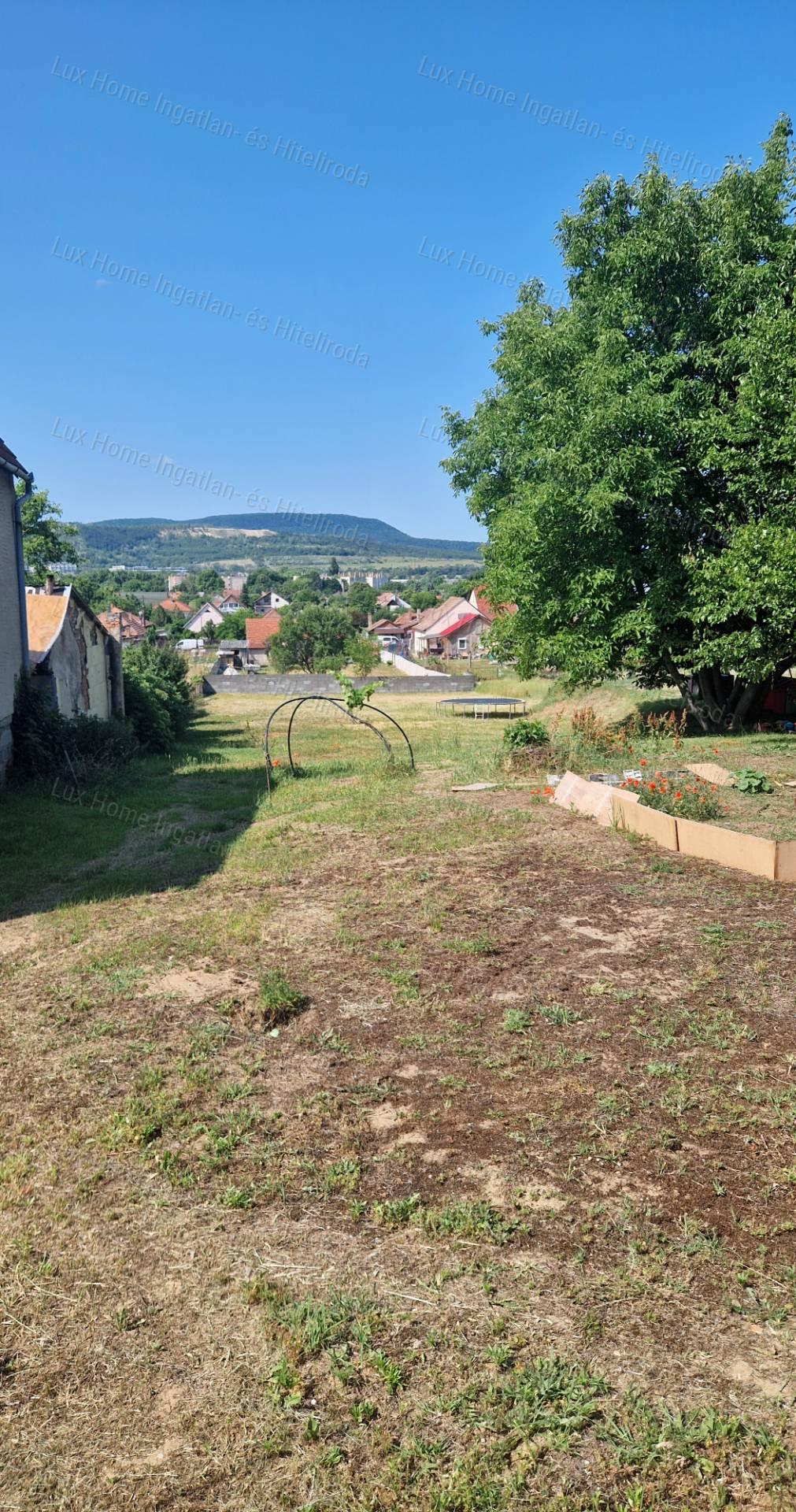 Építési telek Esztergom-Kertvárosban