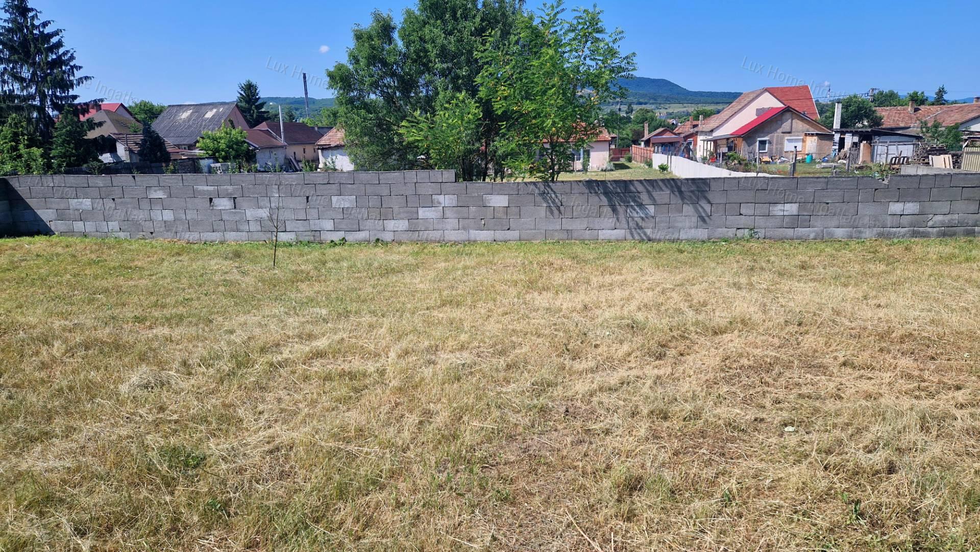 Építési telek Esztergom-Kertvárosban