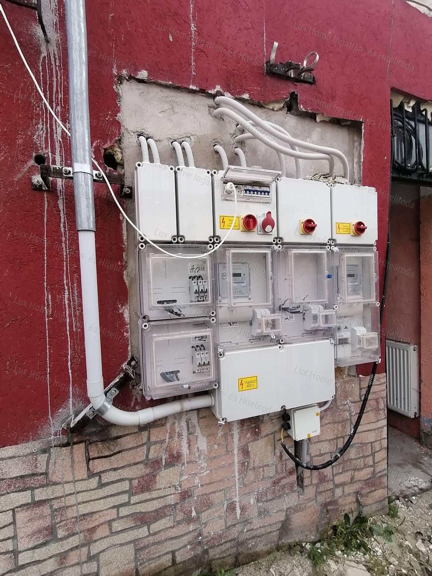 Oroszlány belterületén, hatalmas lehetőségekkel rendelkező ingatlan eladó!