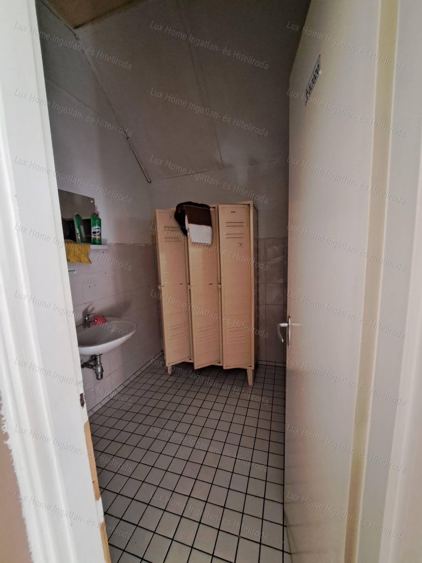 Befektetők figyelem! Több lakás kialakítására alkalmas ingatlan eladó!