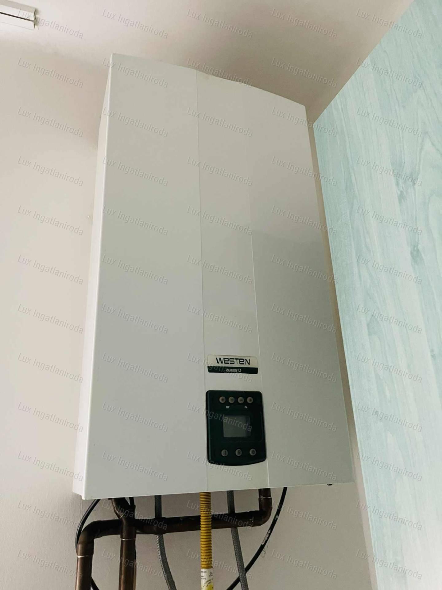 Komárom Szívében 2. emeleti, 54 m²-es, szigetelt tégla lakás eladó!