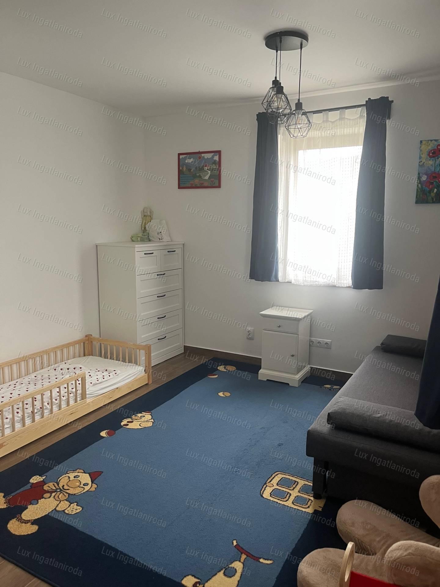 Vértessomlón eladó modern , újszerű családi ház - Kizárólag nálunk!