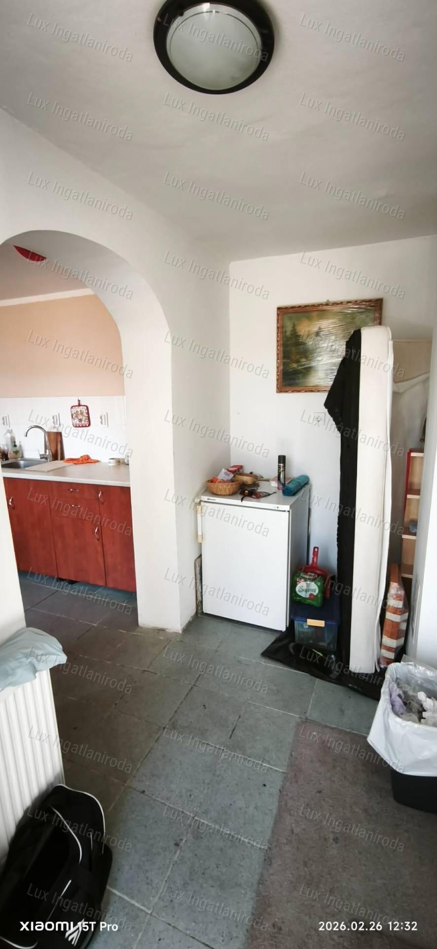Lakható, 3 szobás ház, nagy telekkel, Oroszlány, Nyíres dűlőben