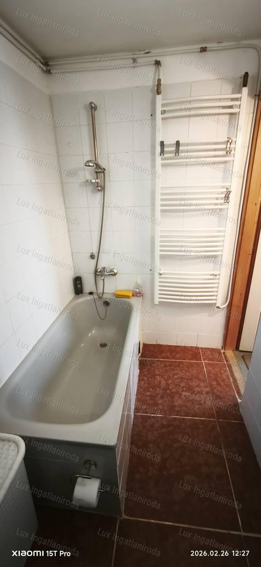 Lakható, 3 szobás ház, nagy telekkel, Oroszlány, Nyíres dűlőben