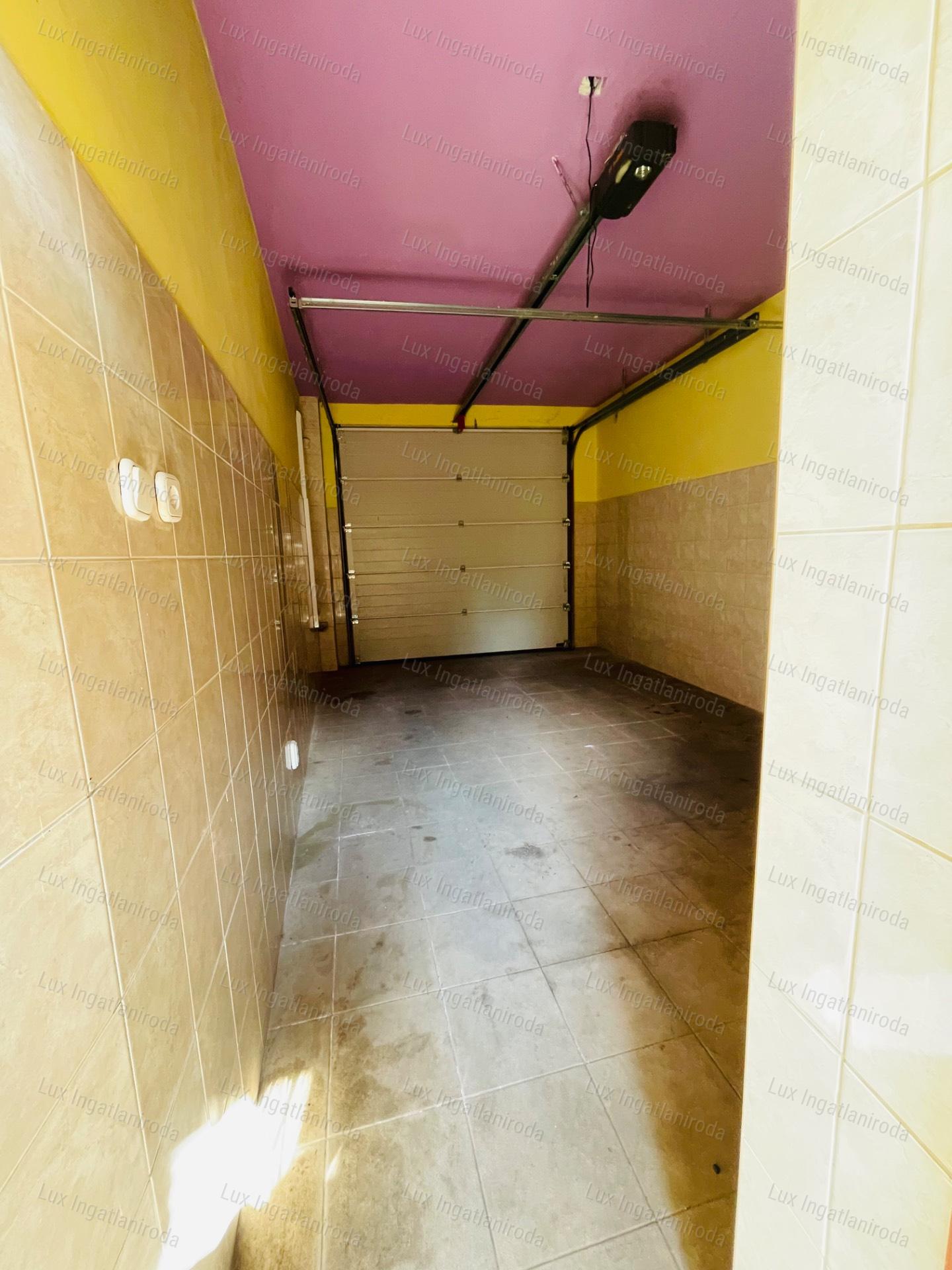 Mediterrán Luxus és High-Tech Kényelem Komárom szívében!