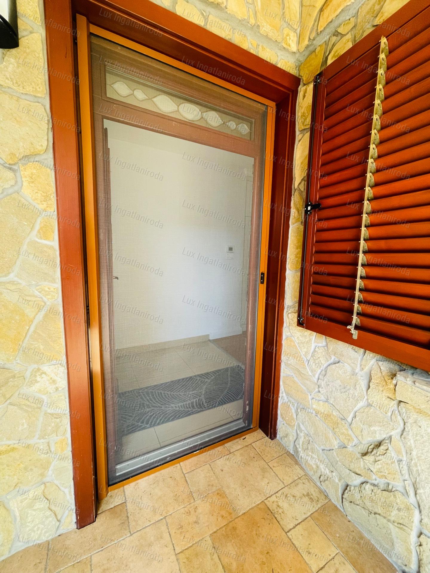 Mediterrán Luxus és High-Tech Kényelem Komárom szívében!