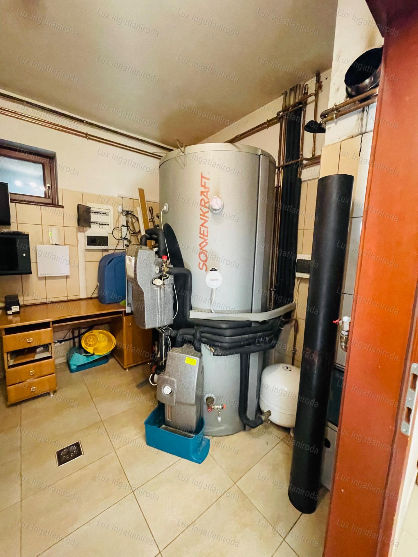 Mediterrán Luxus és High-Tech Kényelem Komárom szívében!