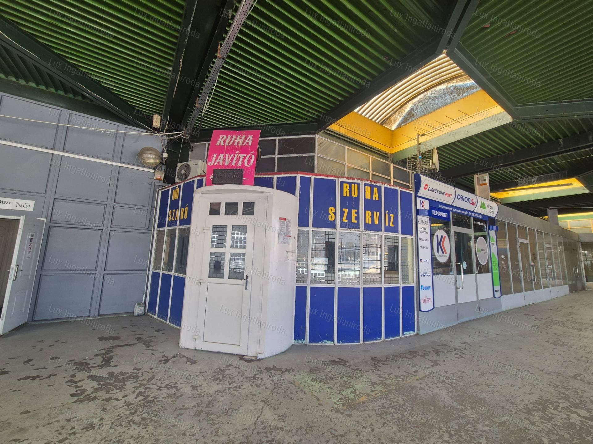 ELADÓ 43 nm-es üzlethelyiség a Konzum emeletén !