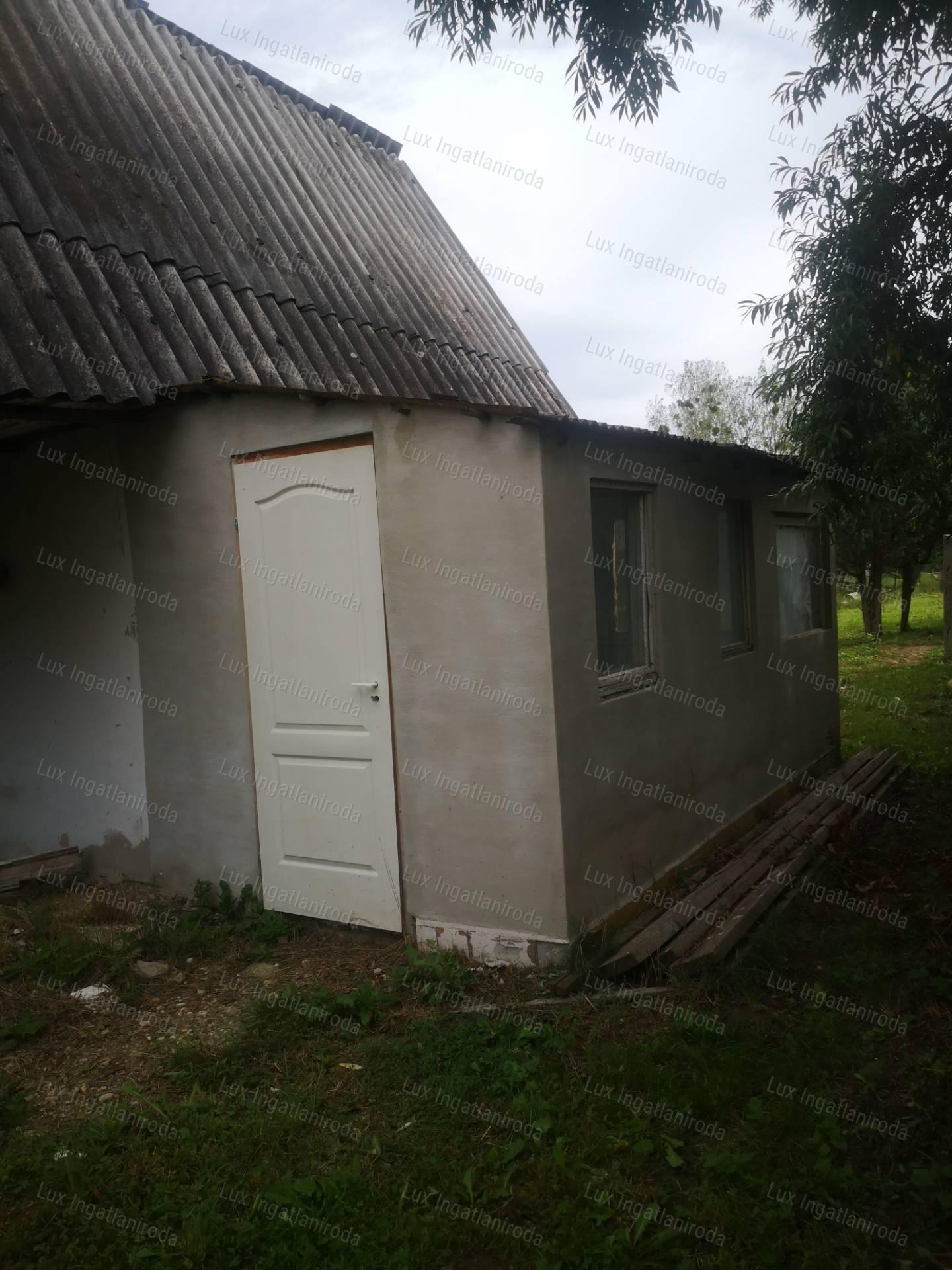 Most még kert, holnap otthon! Eladó külterületi telek Oroszlányon!