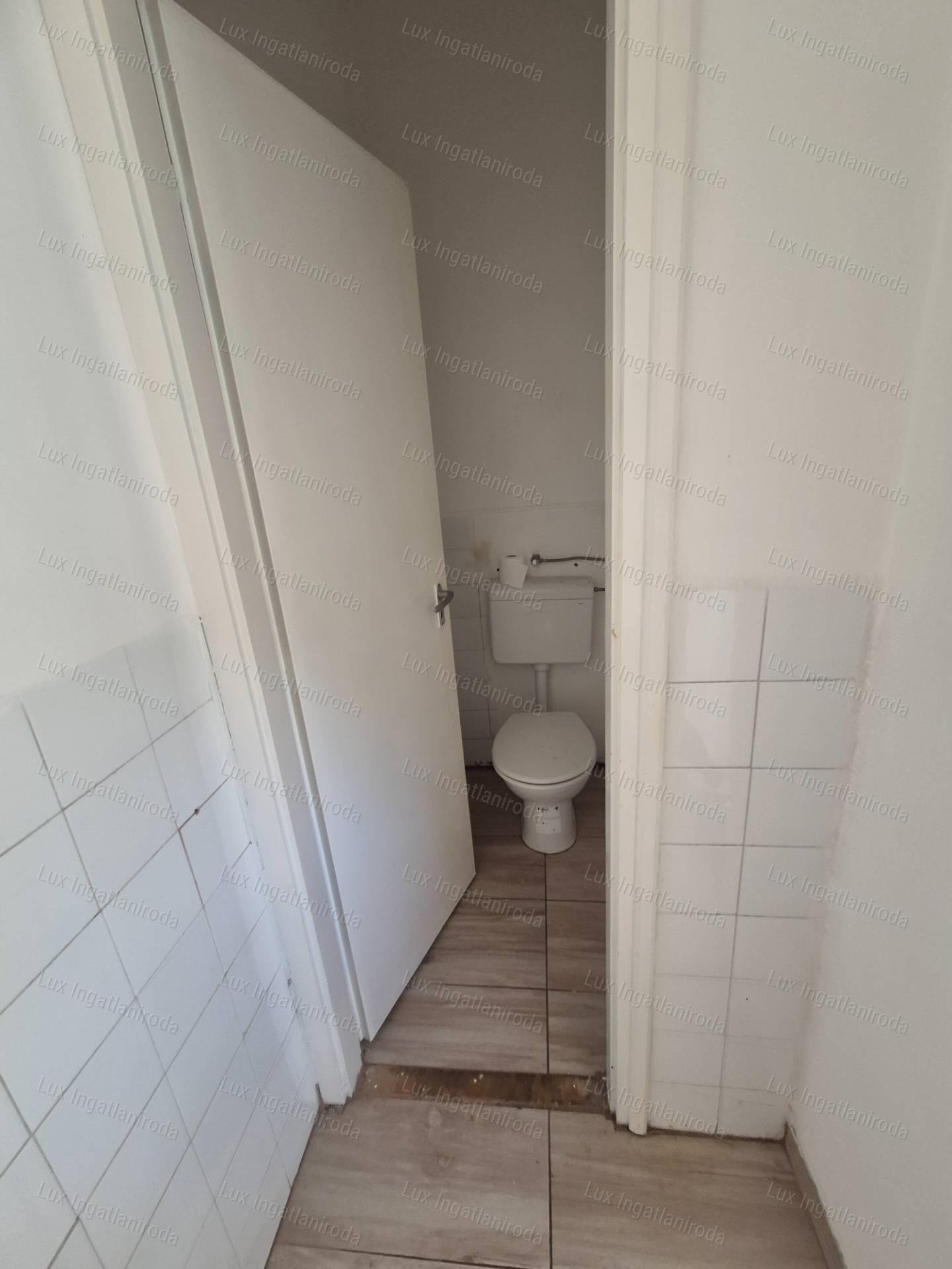 Oroszlány családi ház