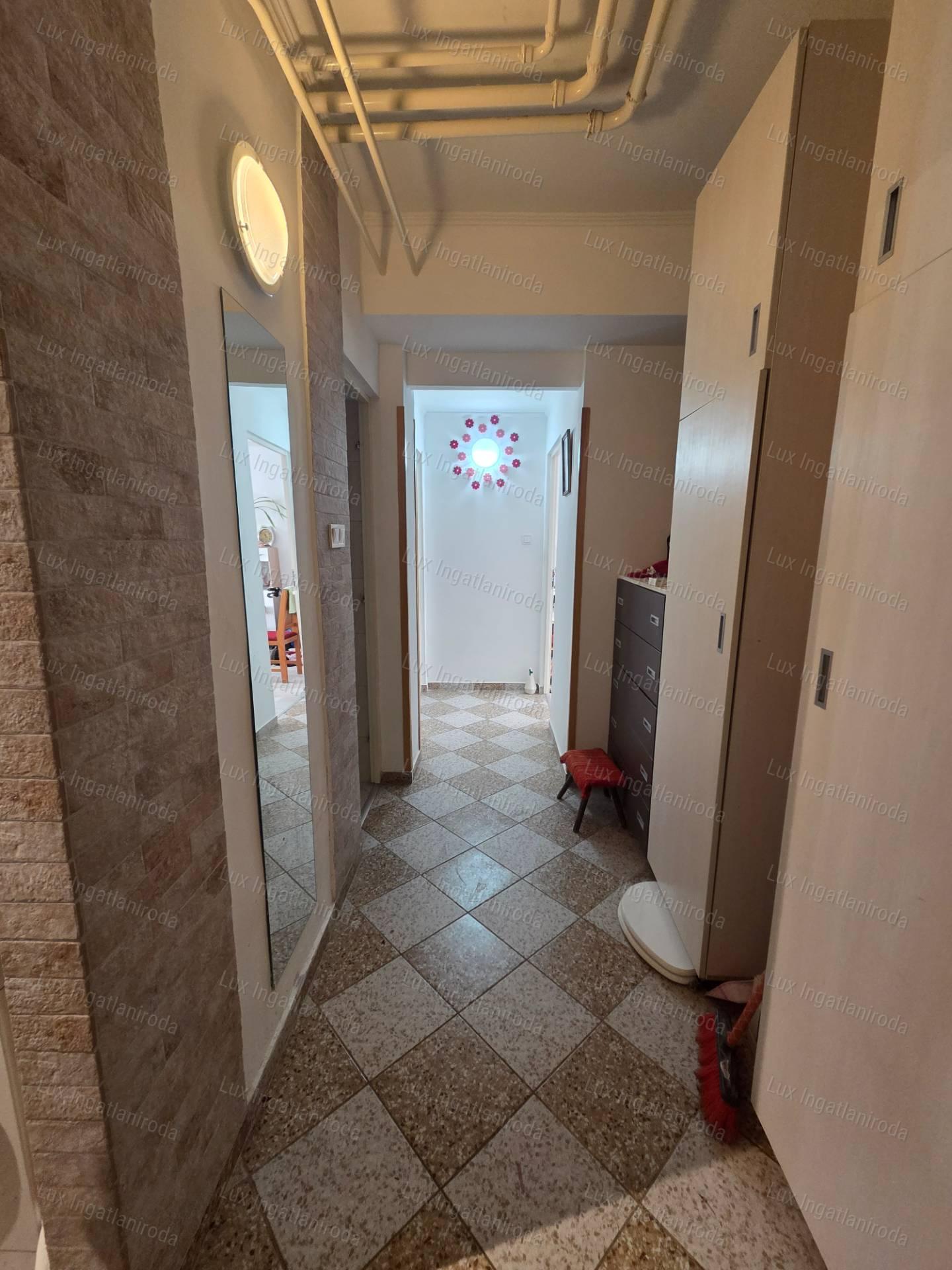 Azonnal költözhető, földszinti téglalakás Tatabánya kedvelt részén!