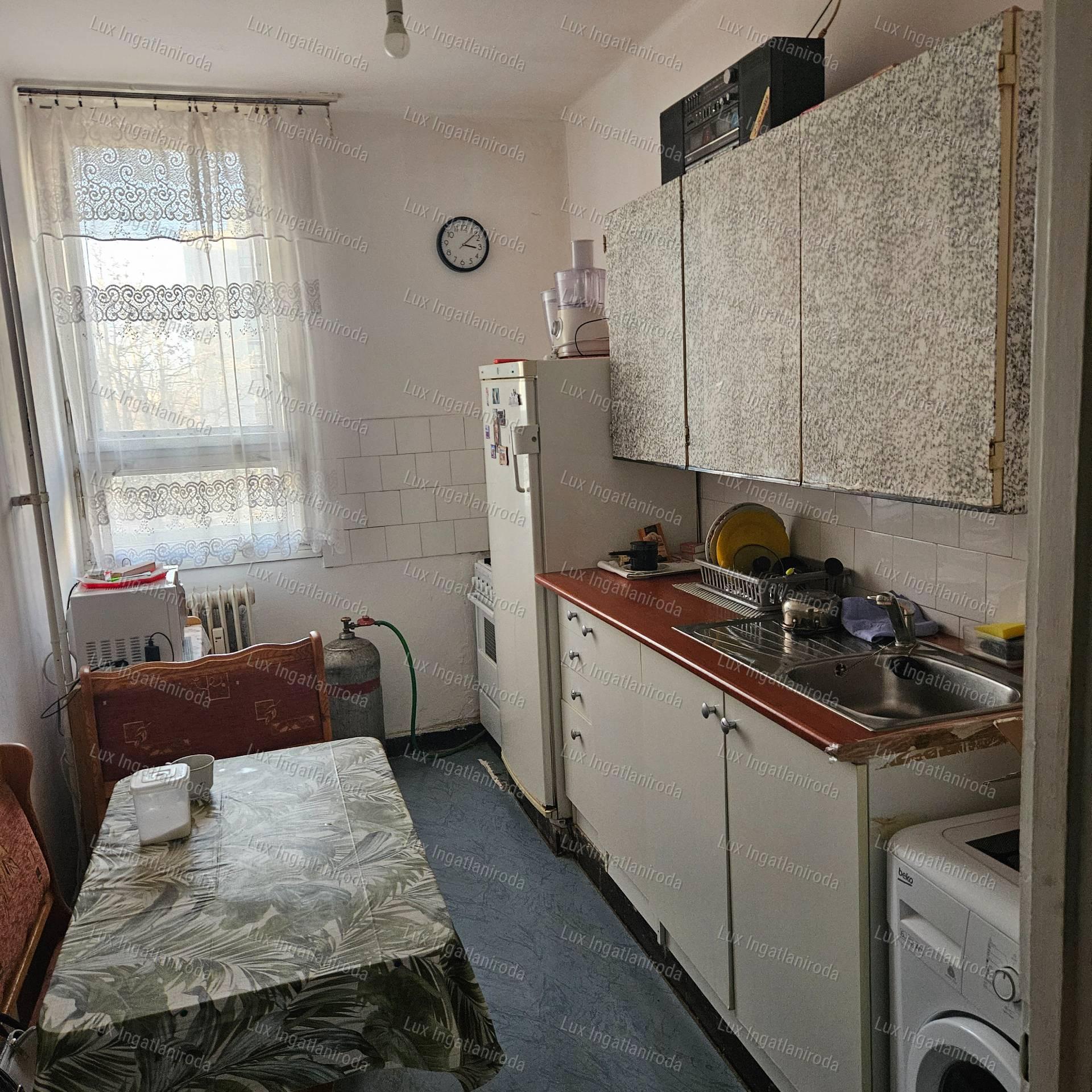 Tervezd meg a saját otthonod Oroszlány szívében!