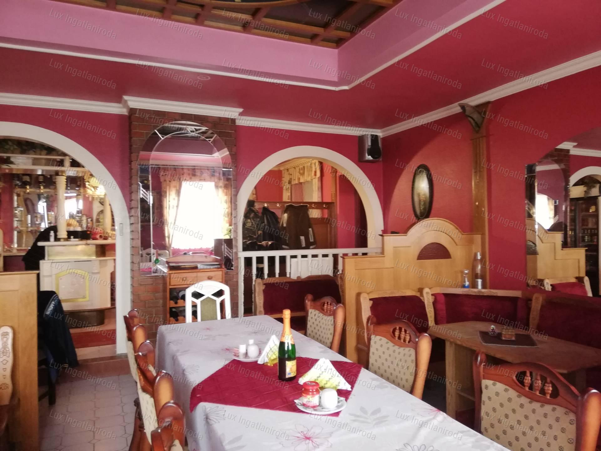 Eladó ingatlan (panzió) Tatabánya Turul hegyoldalon