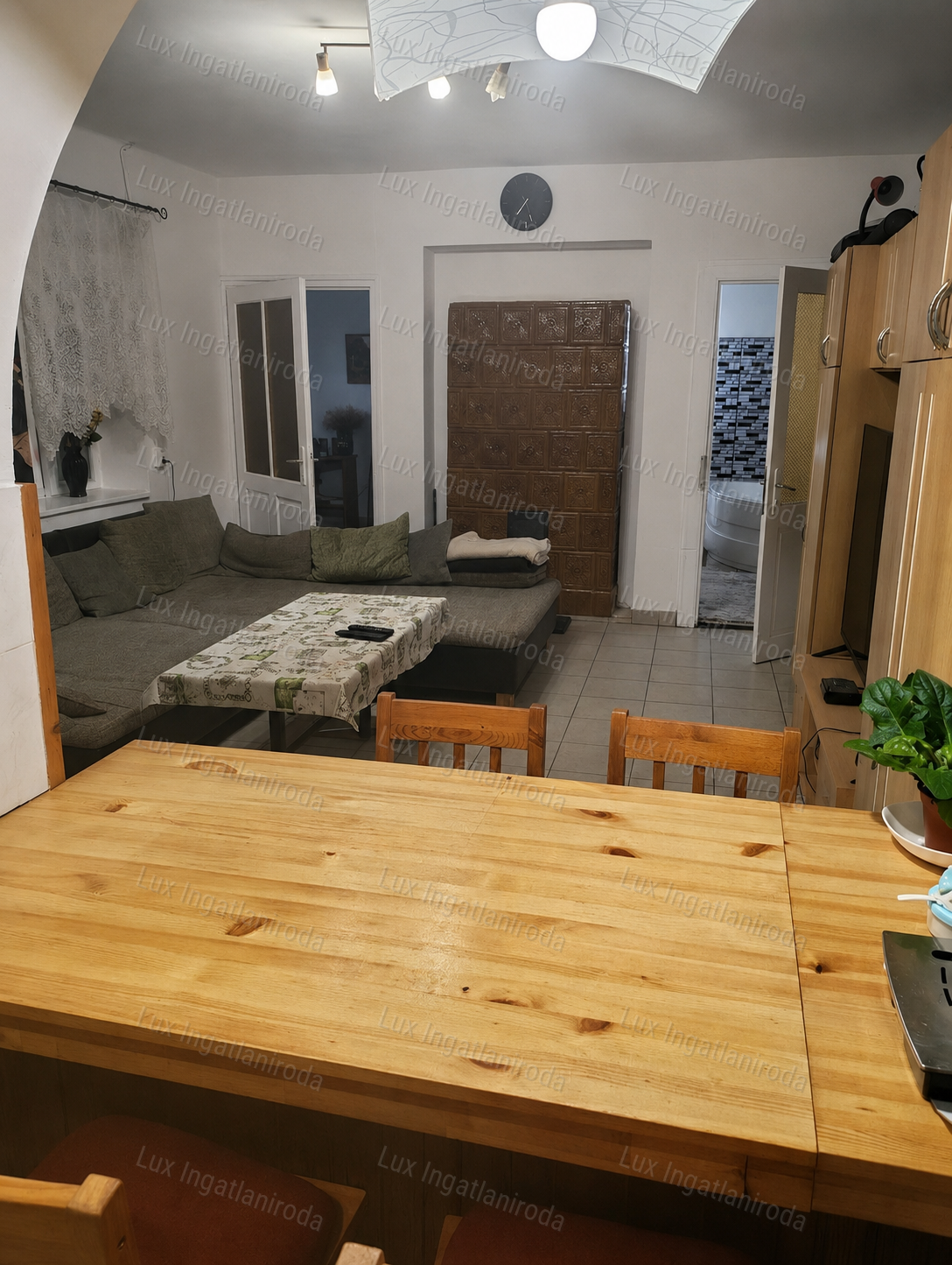 Falusi nyugalom és gazdálkodási lehetőség egy helyen
