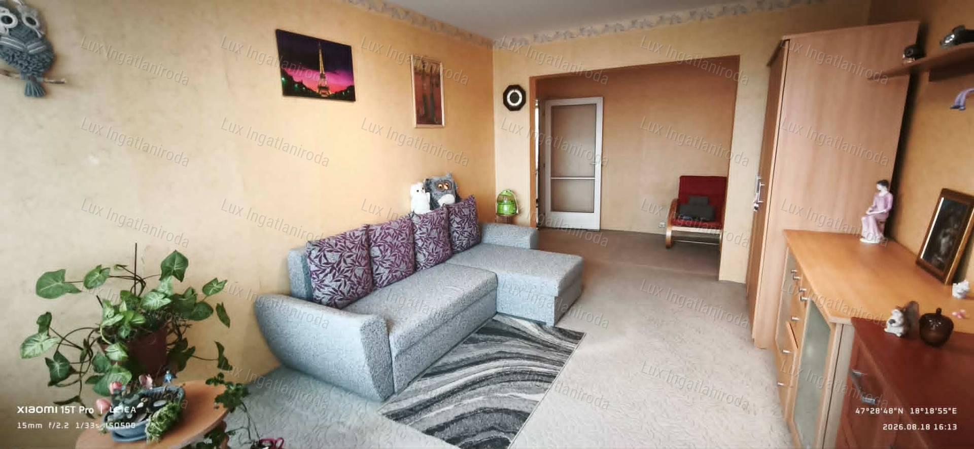 53 m²-es, 2 szoba + hallos lakás Oroszlányon!