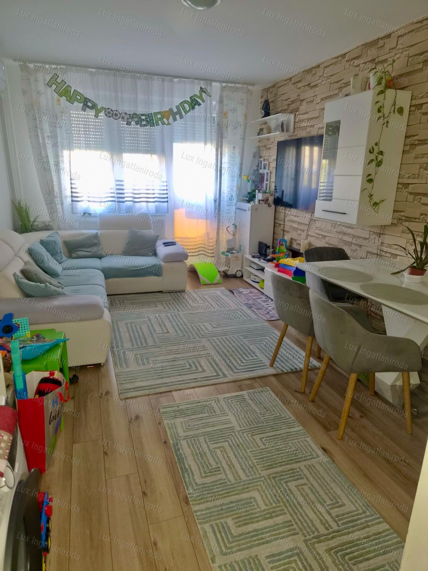 RITKA LEHETŐSÉG TATABÁNYÁN – MODERN 3 SZOBÁS LAKÁS A SÁRBERKI LTP-n