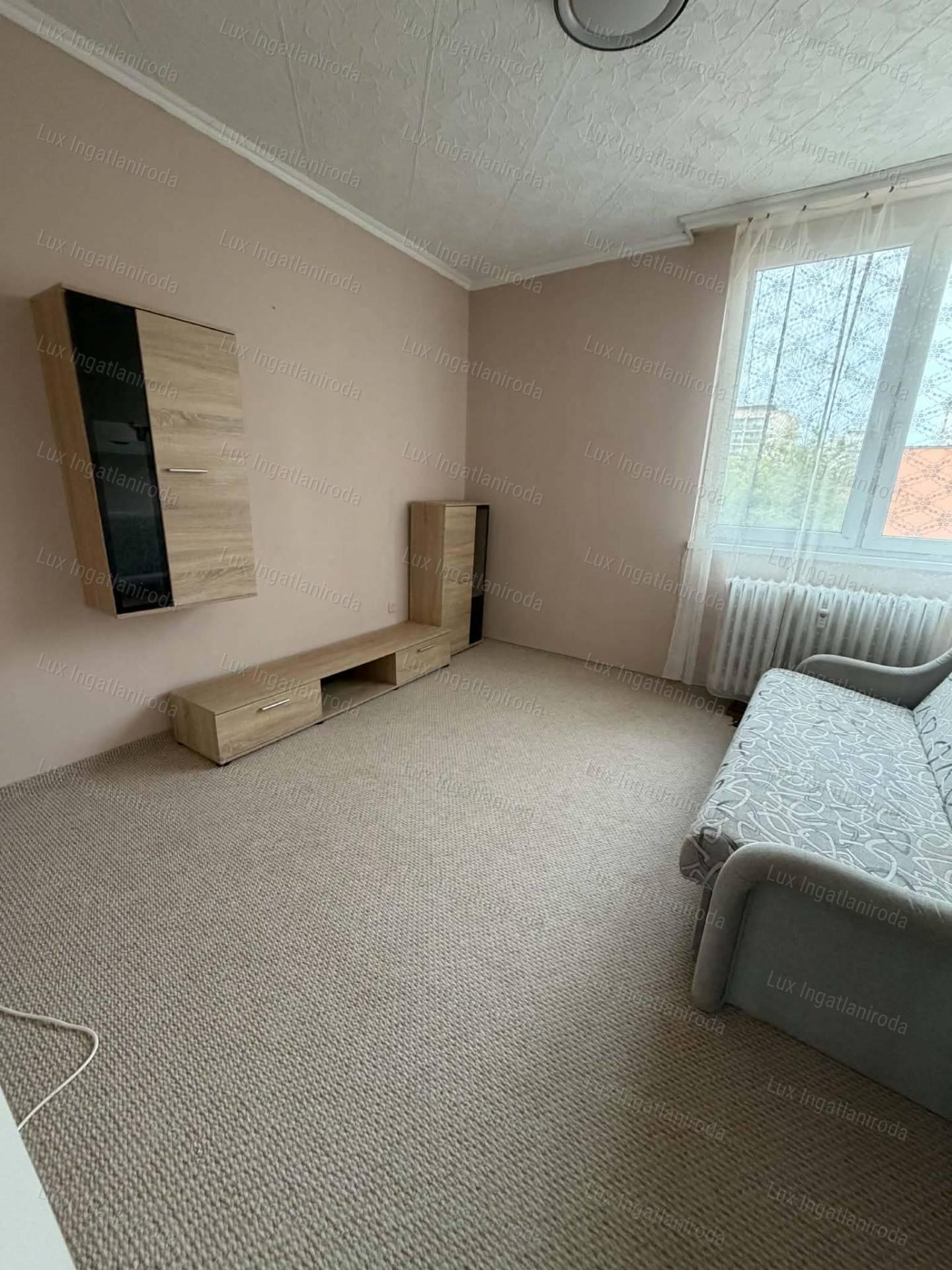 Megérkezni, beköltözni, otthon lenni Tatabányán 57 m2-en