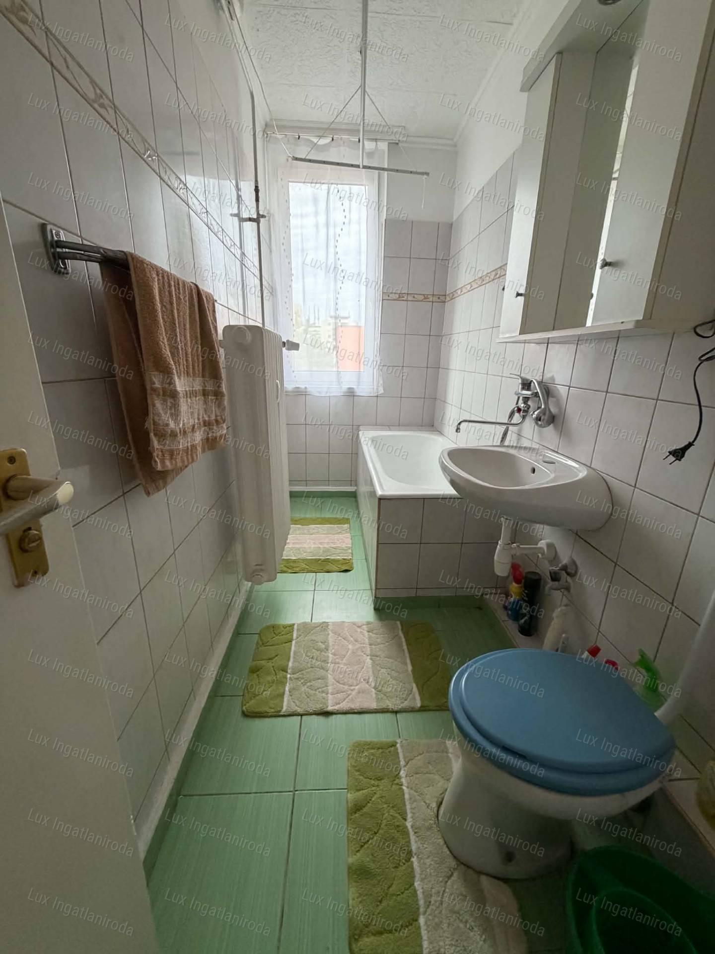 Megérkezni, beköltözni, otthon lenni Tatabányán 57 m2-en
