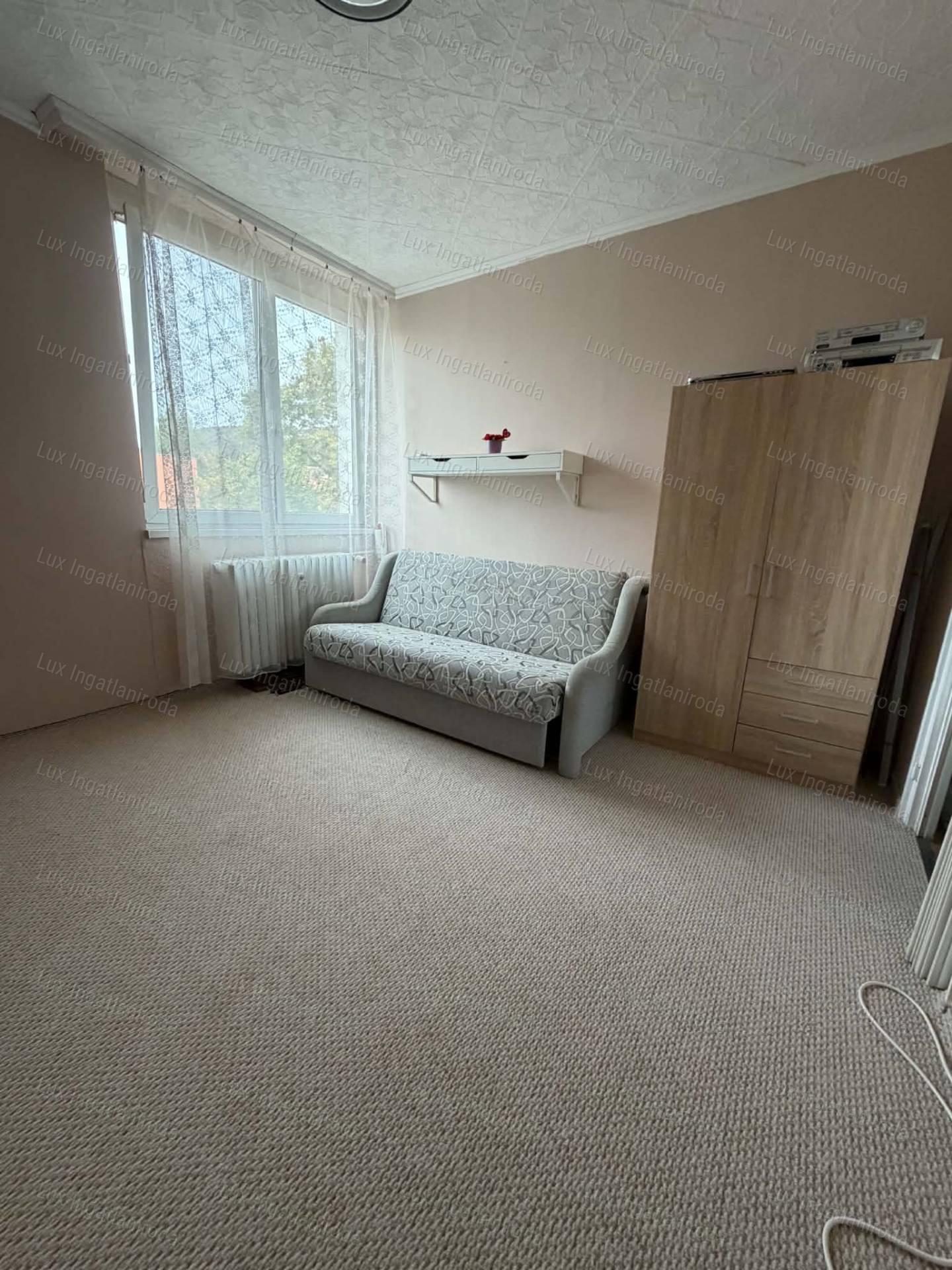 Megérkezni, beköltözni, otthon lenni Tatabányán 57 m2-en