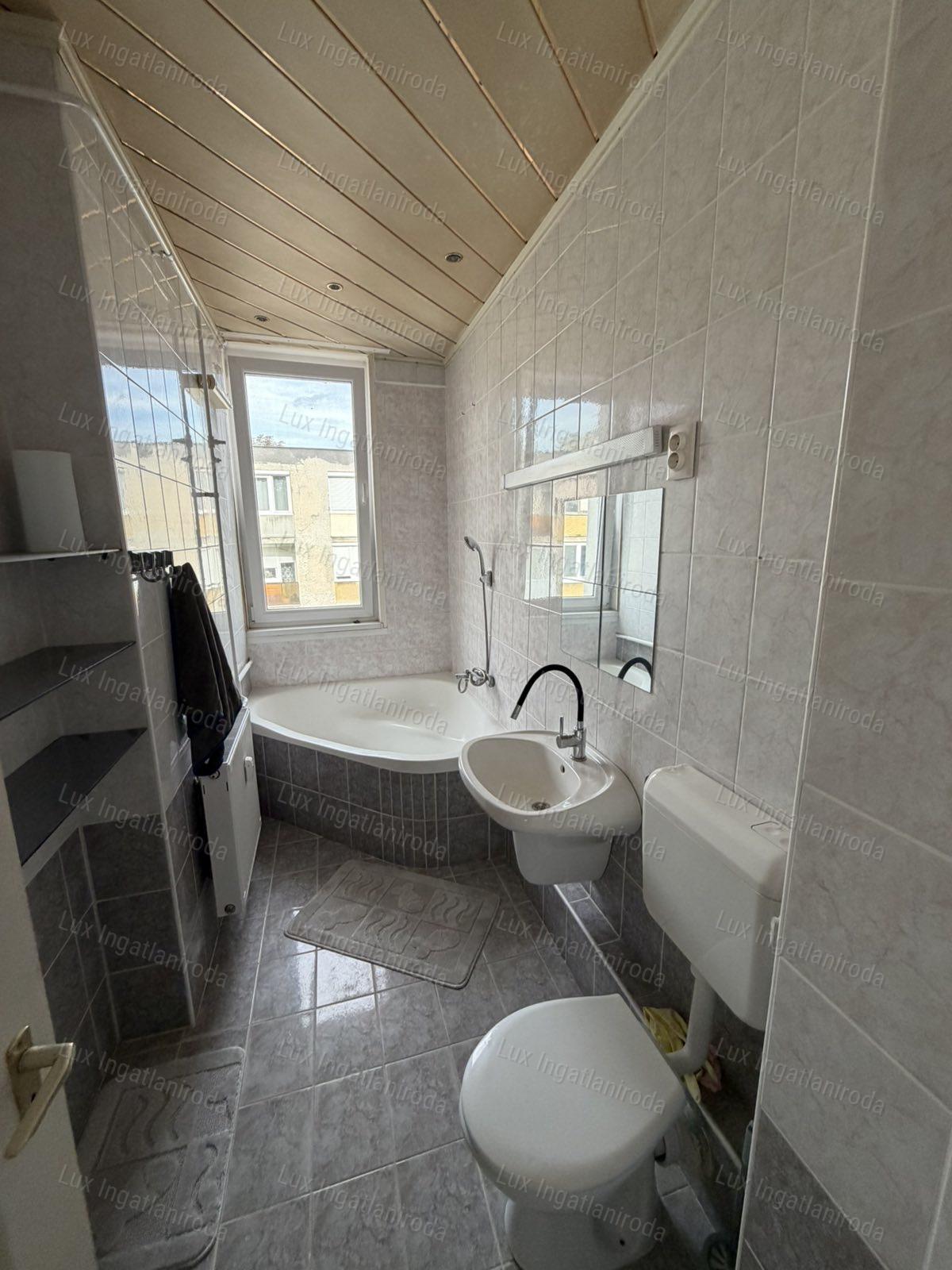 Tatabánya, Cseri lakótelep eladó lakás