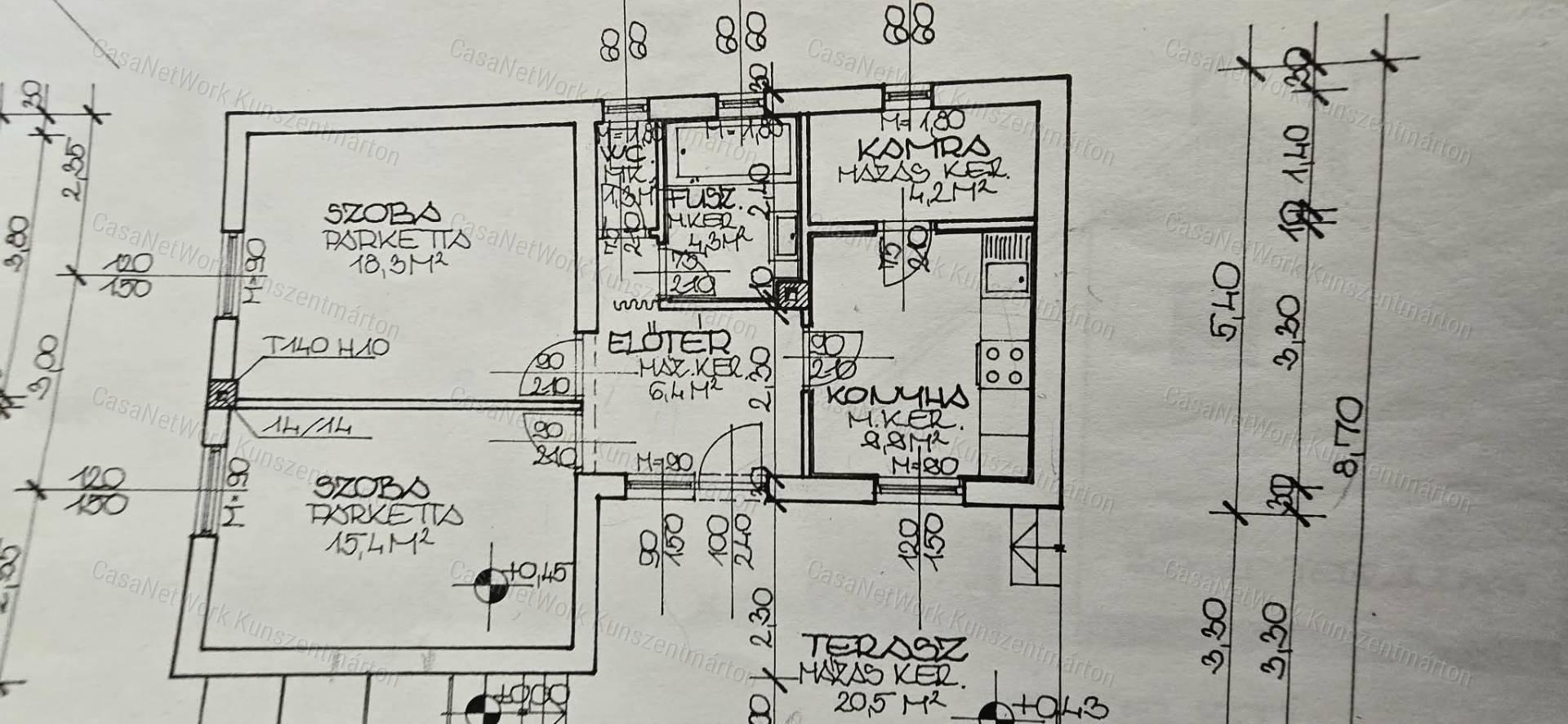 Tiszaföldváron eladó 100m2-es családi ház nagy telekkel