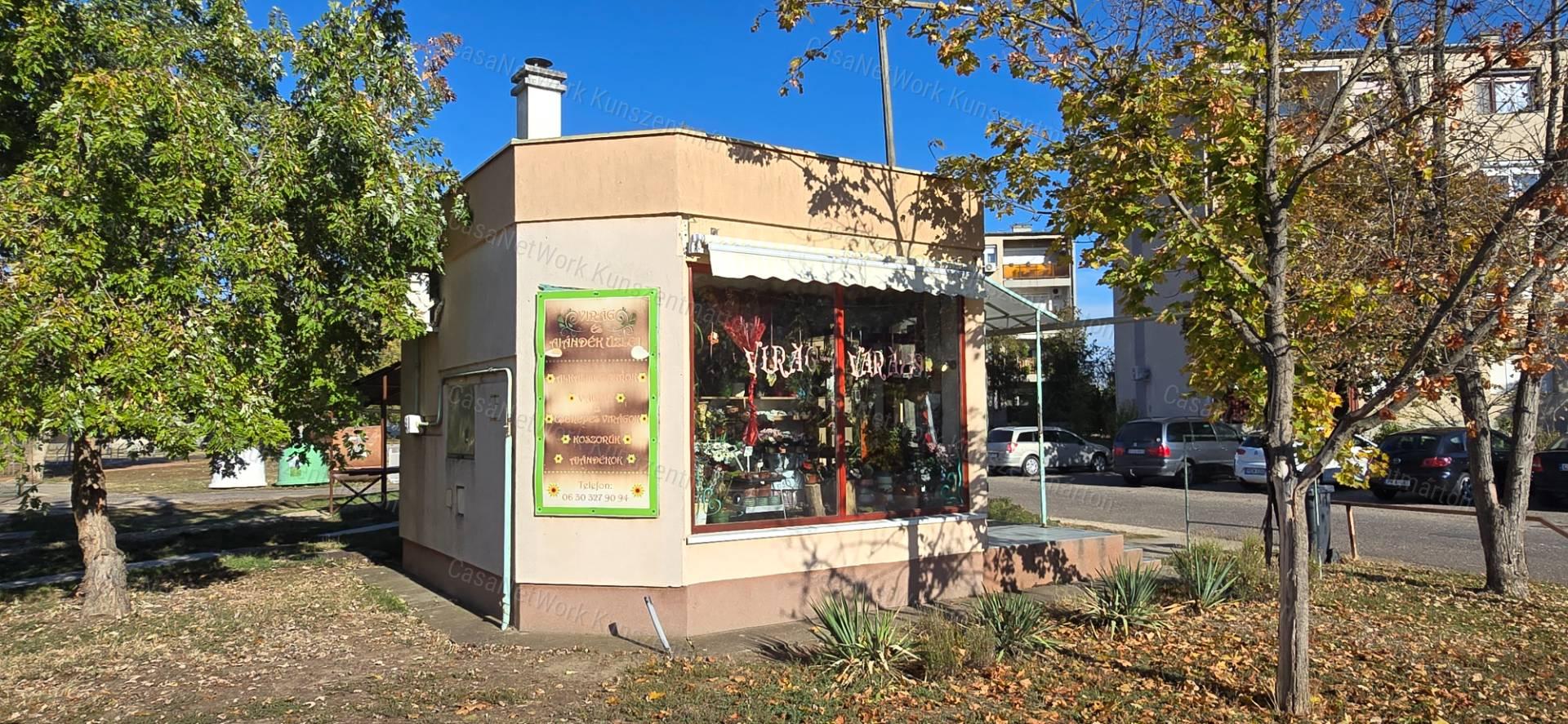 Kunszentmártonban eladó üzlethelyiség
