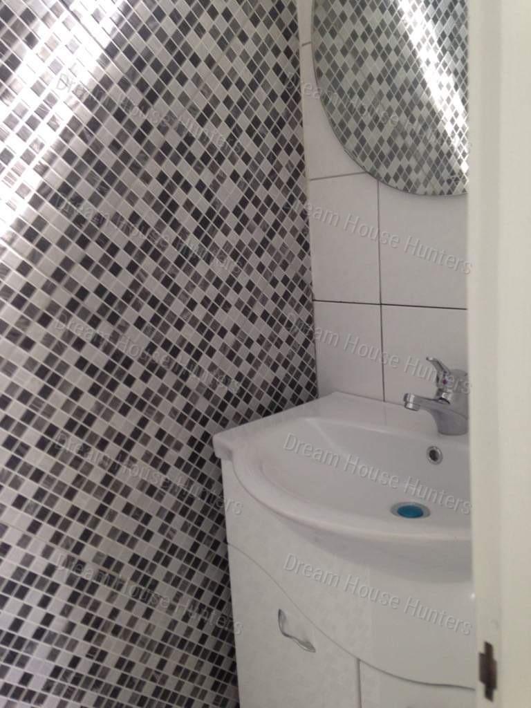***Kiadó házrész terasszal a XIX. kerületben***