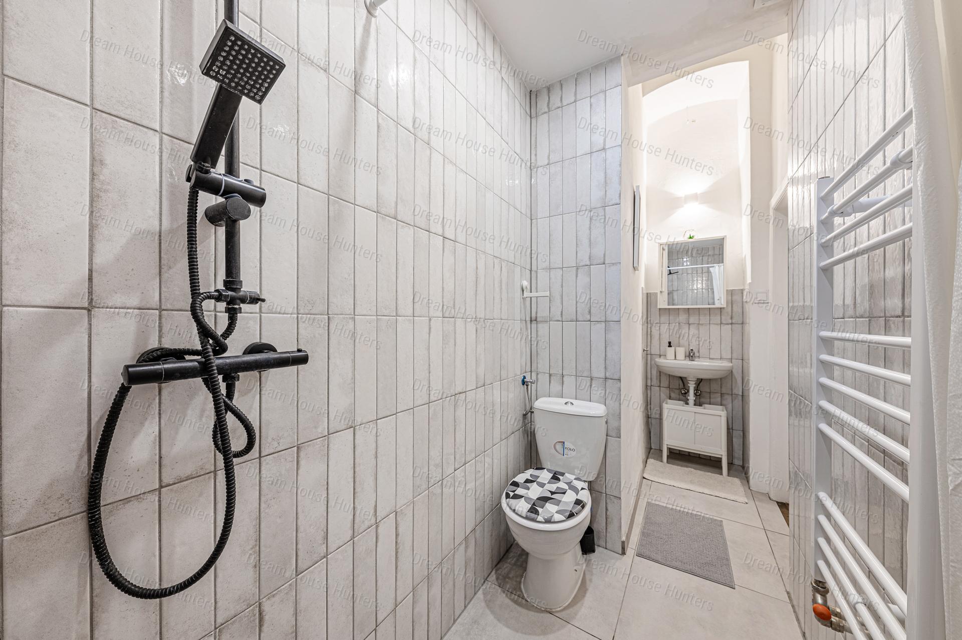 ELADÓ MINI HOSTEL AZ ABSZOLÚT BELVÁROSBAN - BUDAPEST VII.