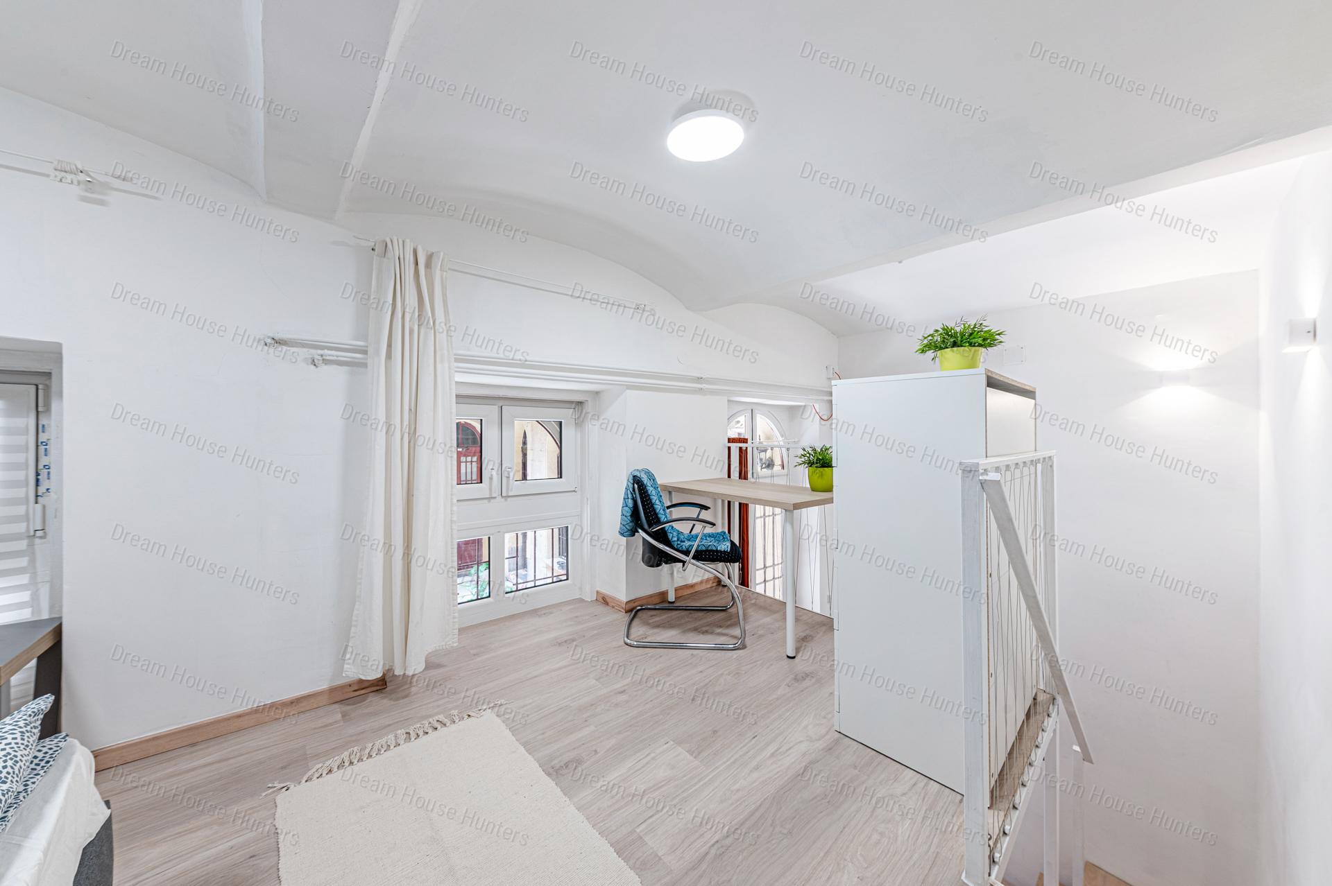 ELADÓ MINI HOSTEL AZ ABSZOLÚT BELVÁROSBAN - BUDAPEST VII.