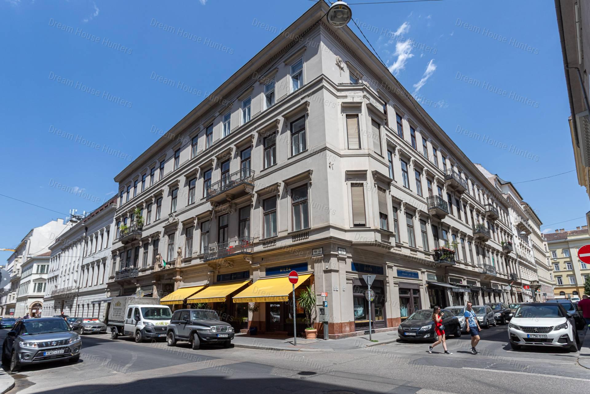 Exkluzív Luxuslakás a V. kerület szívében