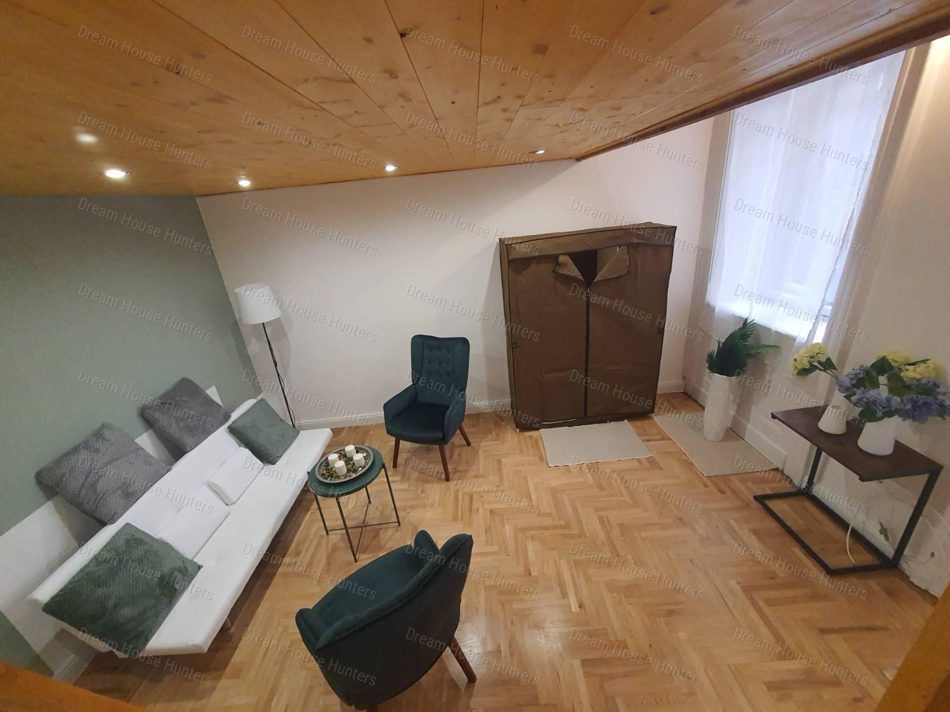 Eladó felújított egyszobás lakás, Budapest szívében!
