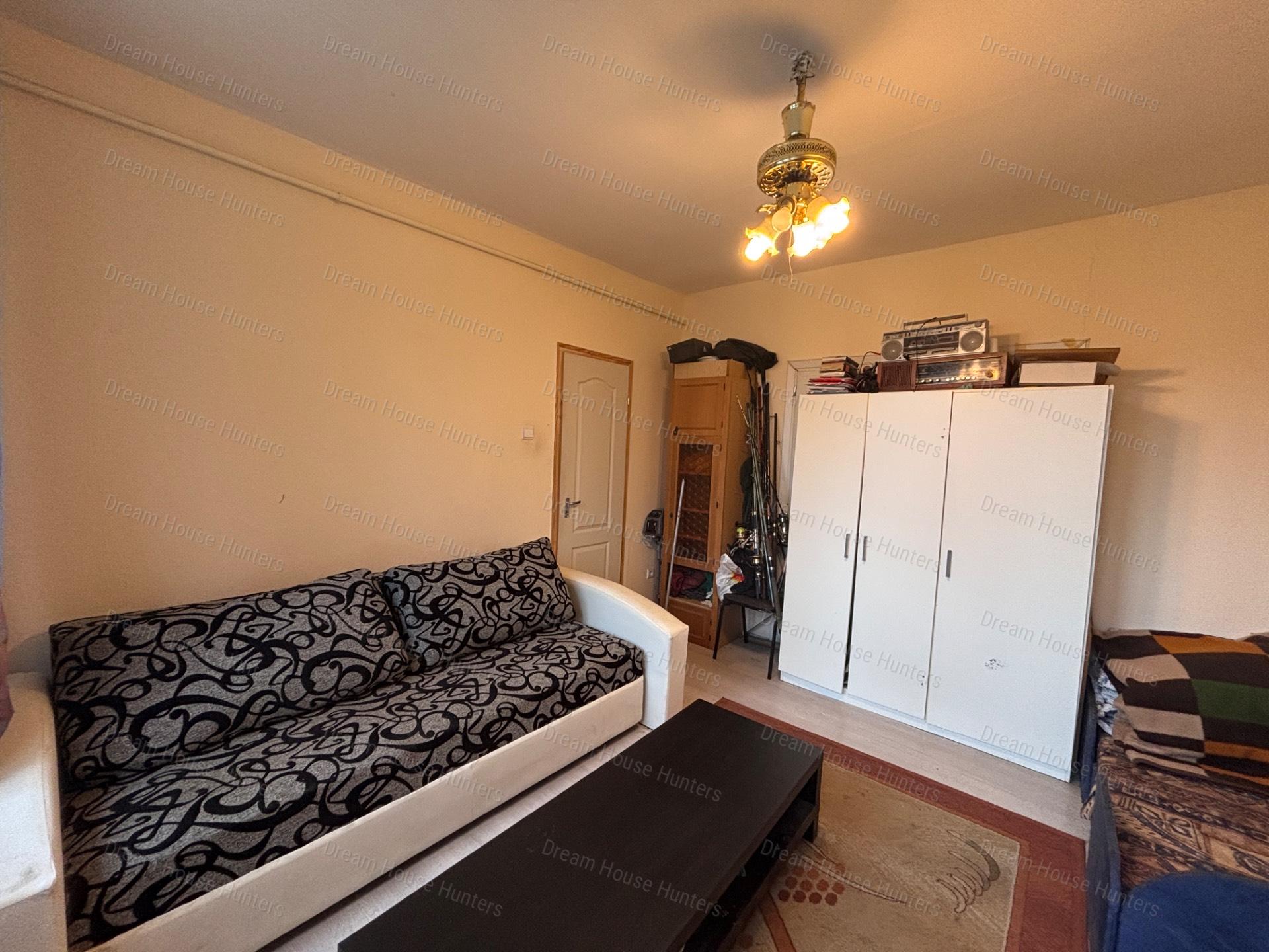 Eladó erkélyes földszinti  lakás – 52 m² – Csepel, Erdősor utca