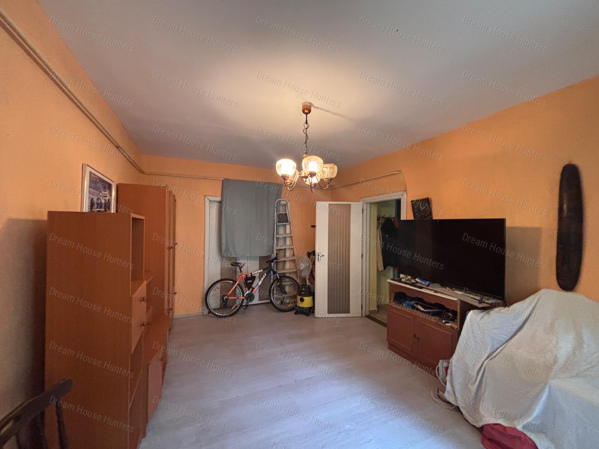 Eladó erkélyes földszinti  lakás – 52 m² – Csepel, Erdősor utca