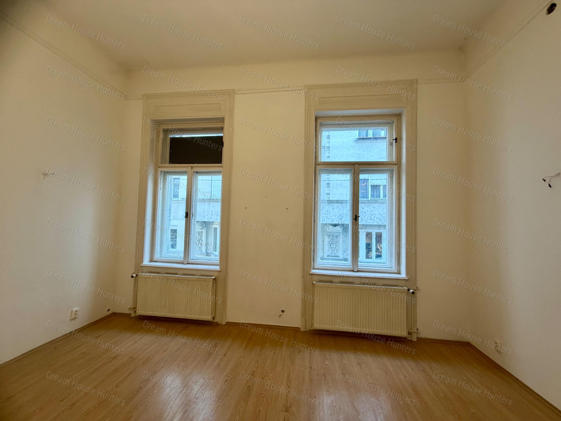 Eladó Budapest szívében, a VII. kerület legpezsgőbb pontján!