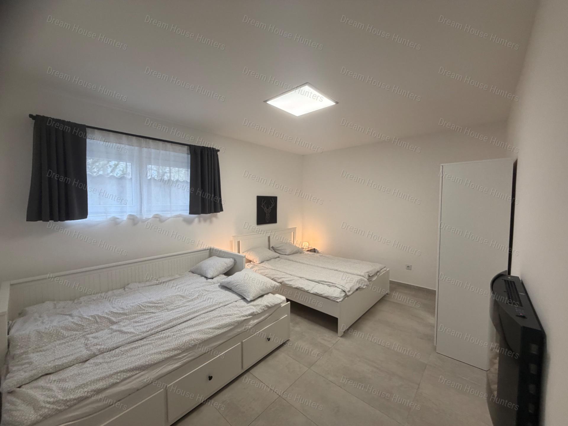 ELADÓ BEFEKTETÉSI LEHETŐSÉG A SZELIDI-TÓ PARTJÁN