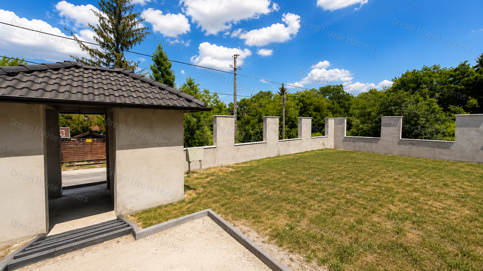 ÚJ ÉPÍTÉSŰ, MODERN IKERHÁZFÉL ELADÓ ÉRD PARKVÁROSBAN!