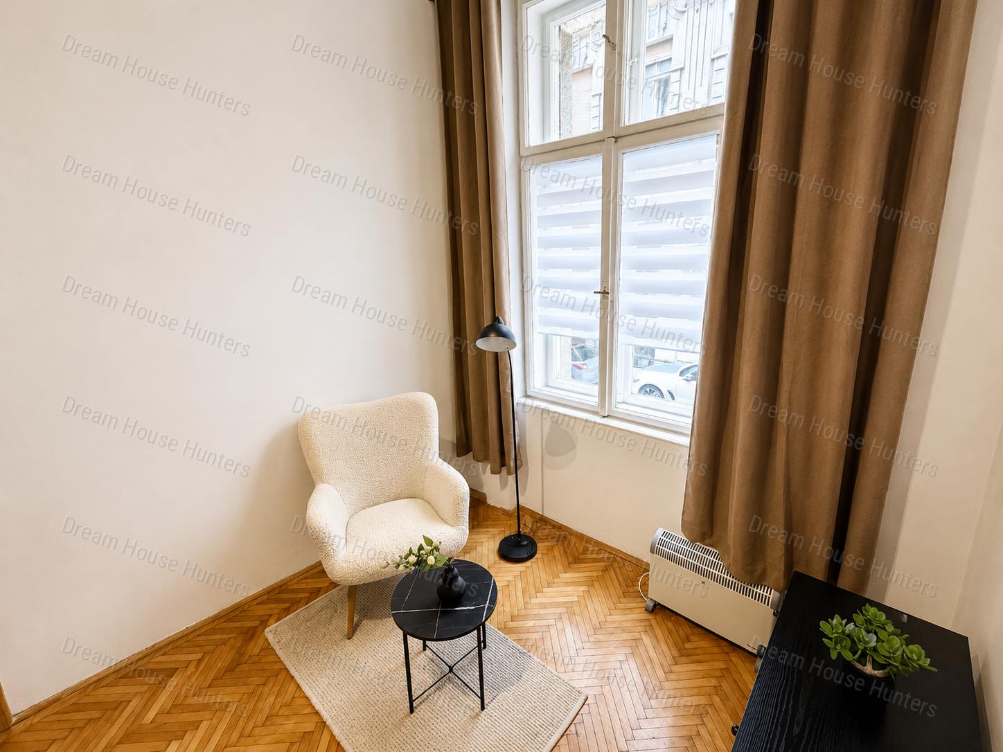 Kiadó galériás kislakás Budapest 7. kerületében