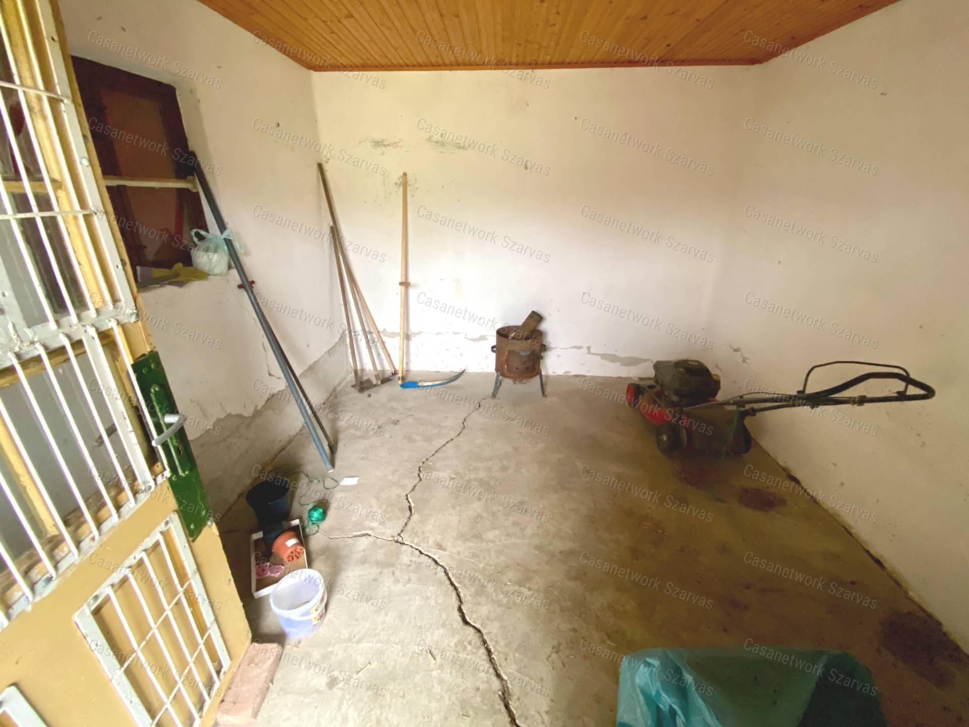 Gyomaendrődön, festői környezetben gyümölcsös, kert vált eladóvá