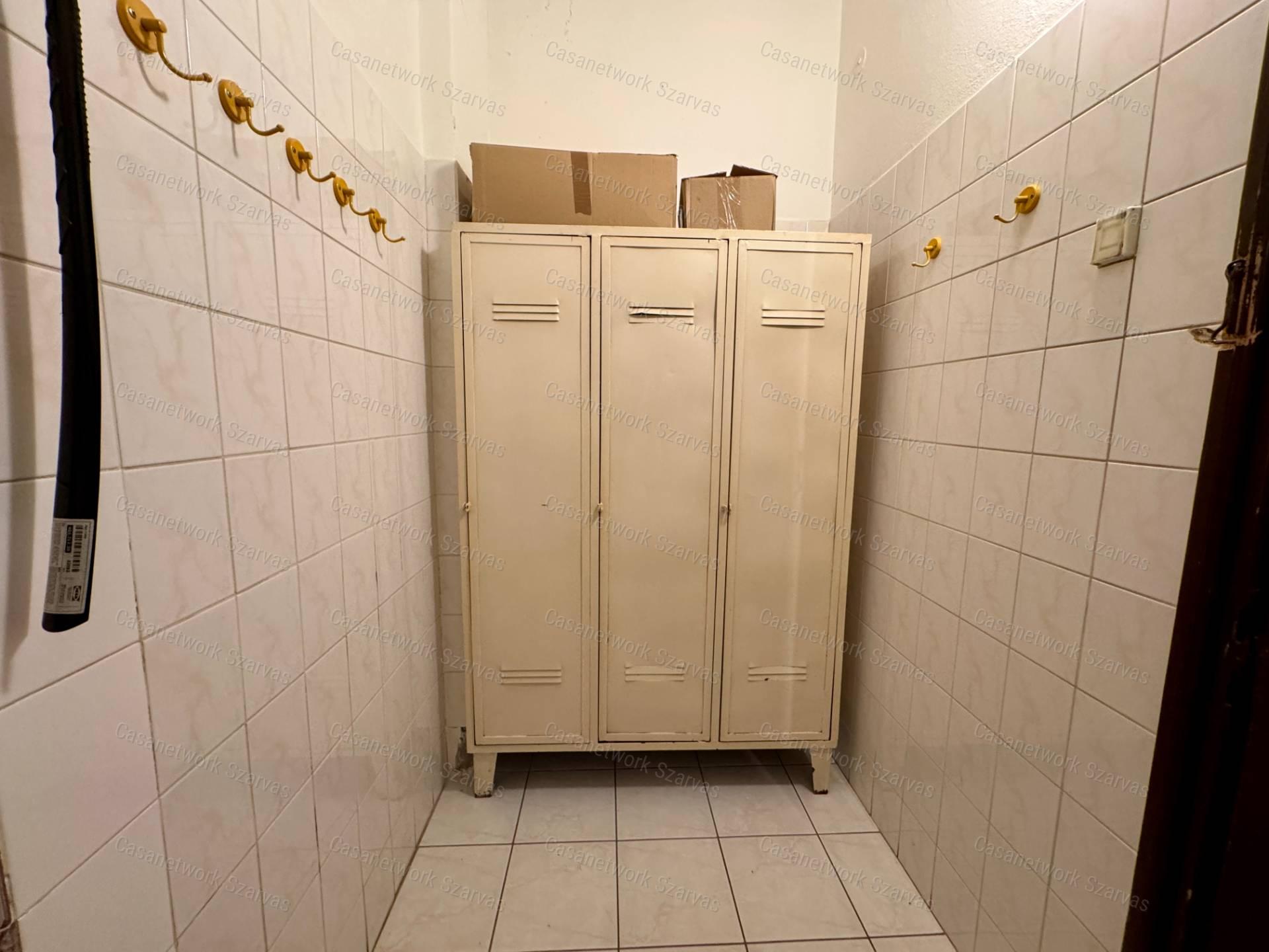 Szarvas külterületén vendéglátóegység akár teljes felszereléssel eladó