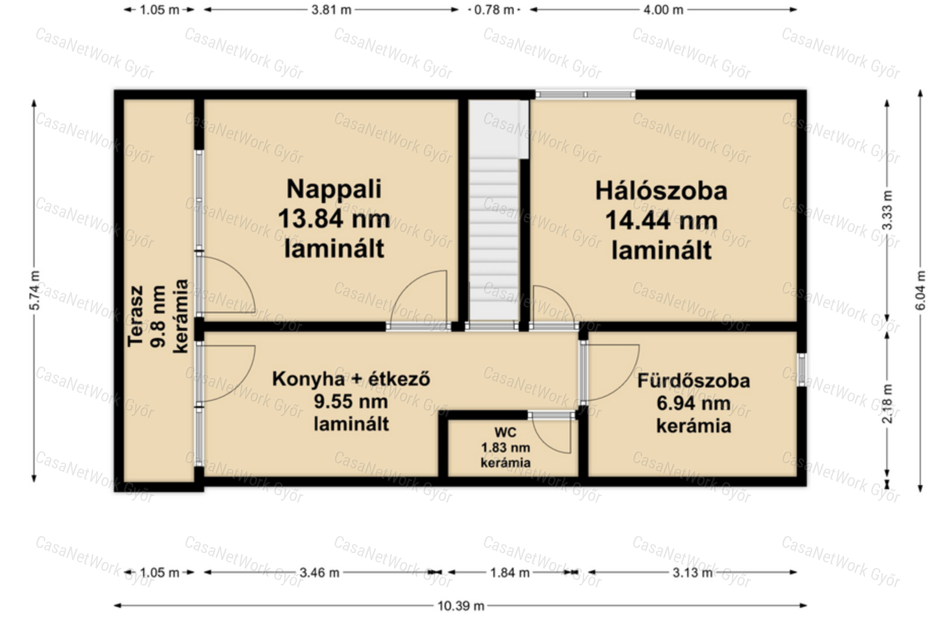 Eladó felújított téglalakás, medencés házban Balatonfüreden