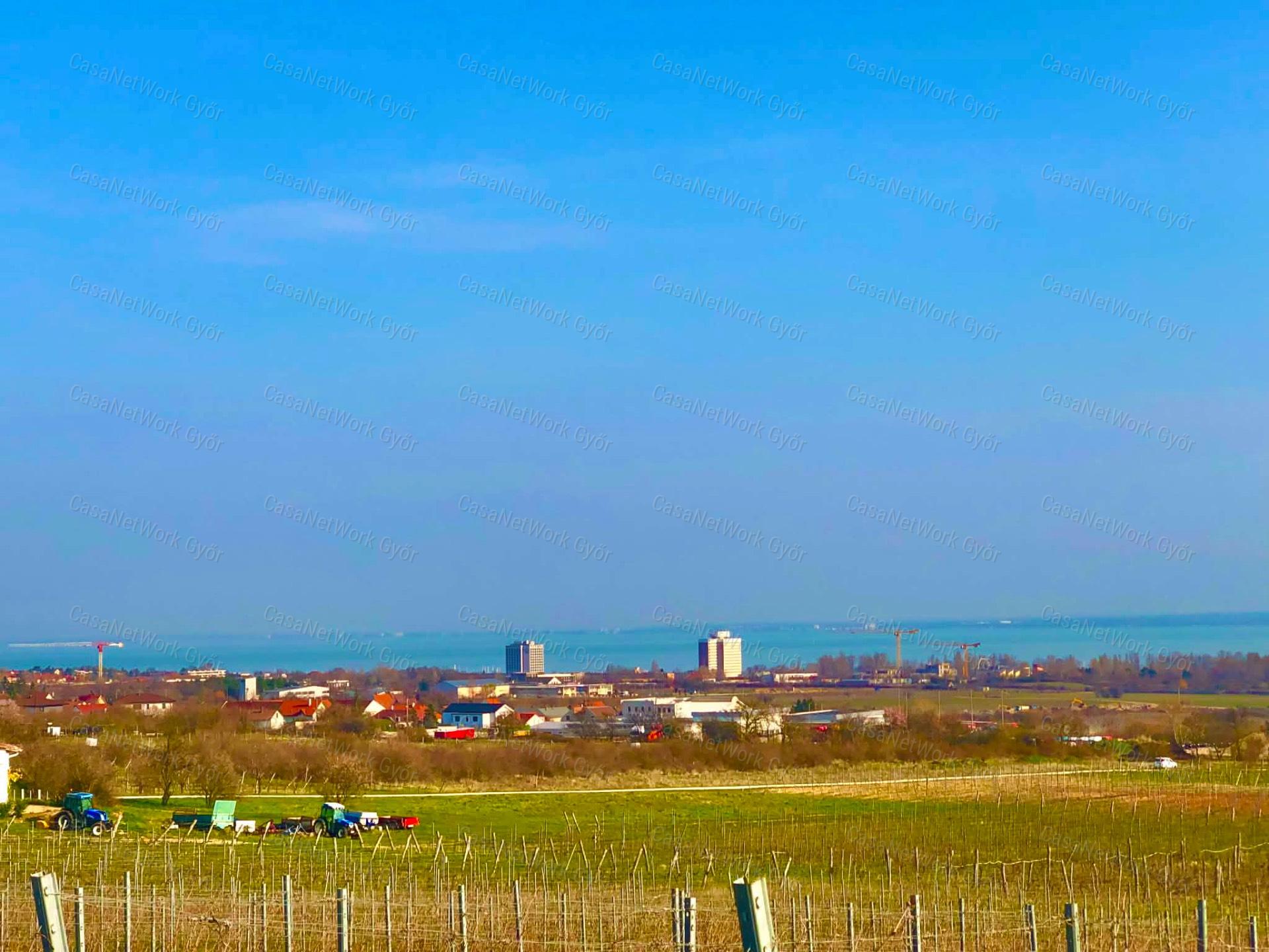 Privát Birtok a Balaton felett - Szőlőbirtok Örök Panorámával