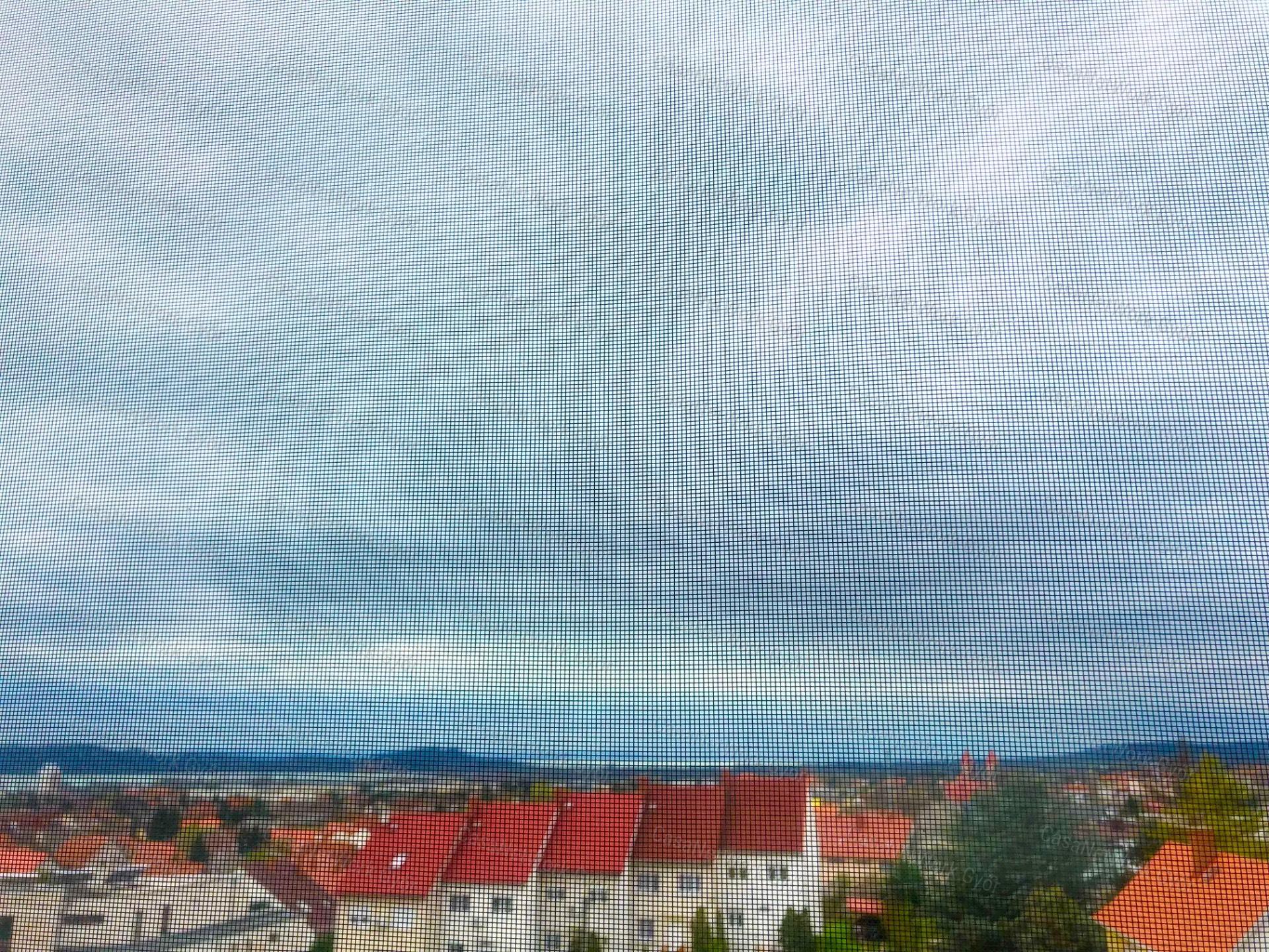 FELÚJÍTOTT, NAPELEMES SORHÁZ A TAMÁSHEGY OLDALÁBAN