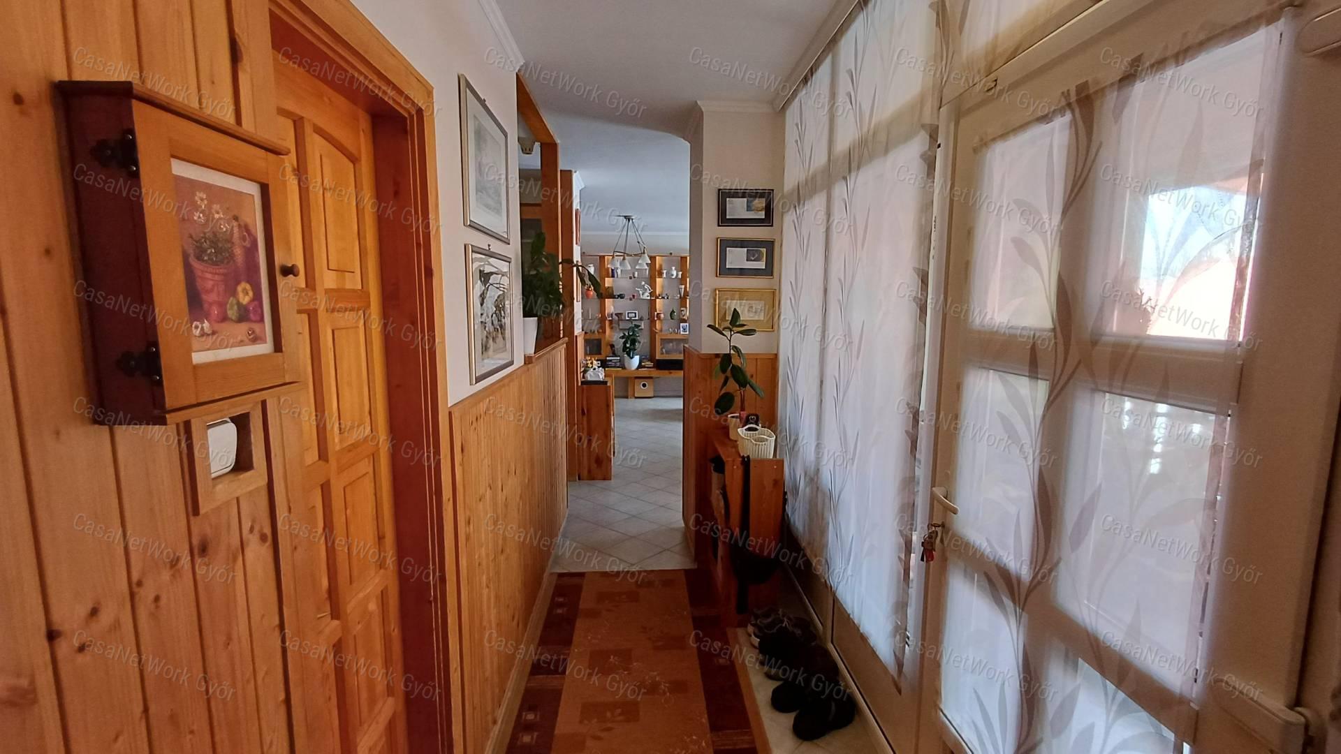 Otthon, ahol a család az első – tágas családi ház Csornán