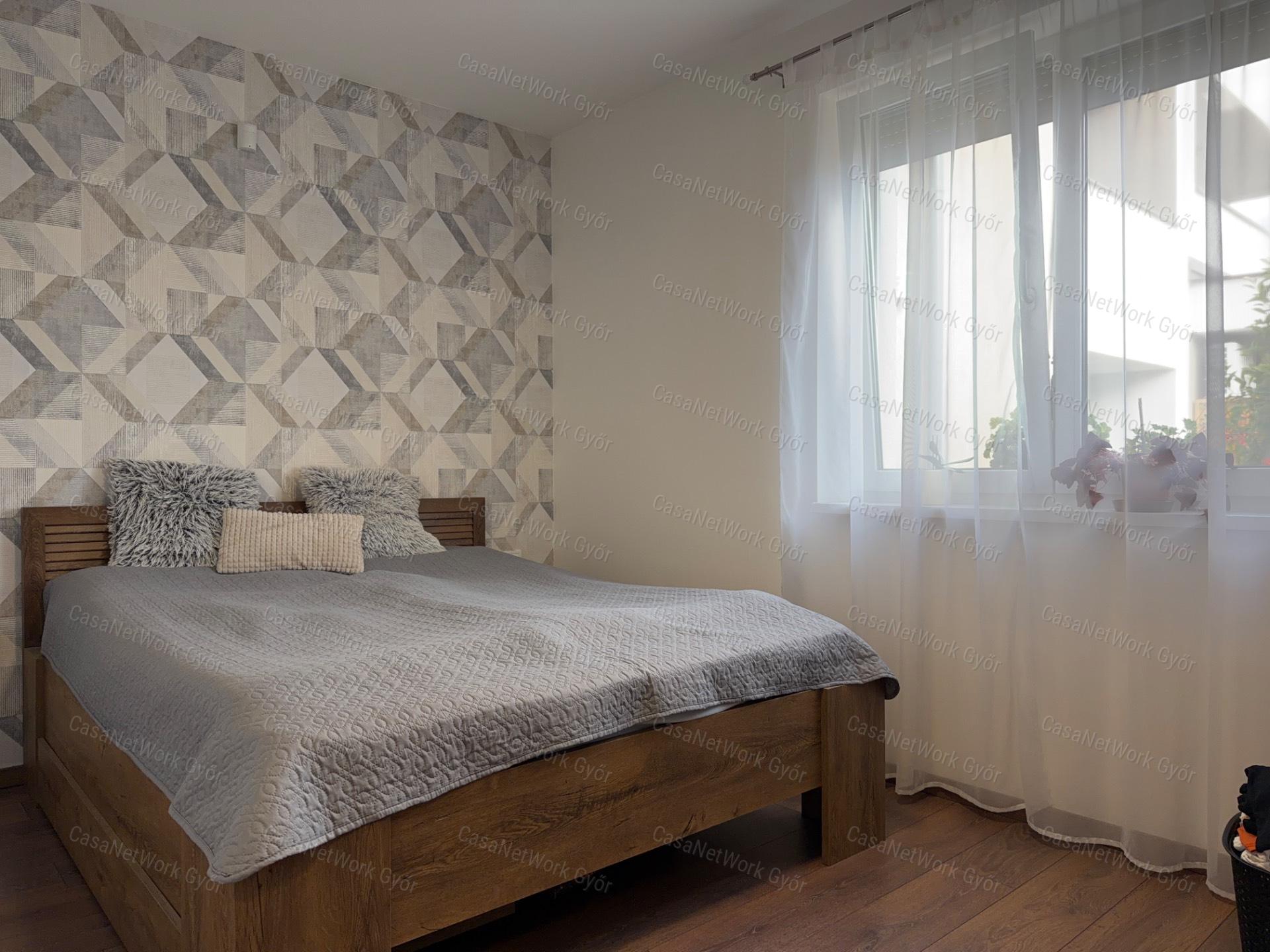Kertkapcsolatos, kéthálós lakás 18 m²-es terasszal és saját garázzsal Lébényben