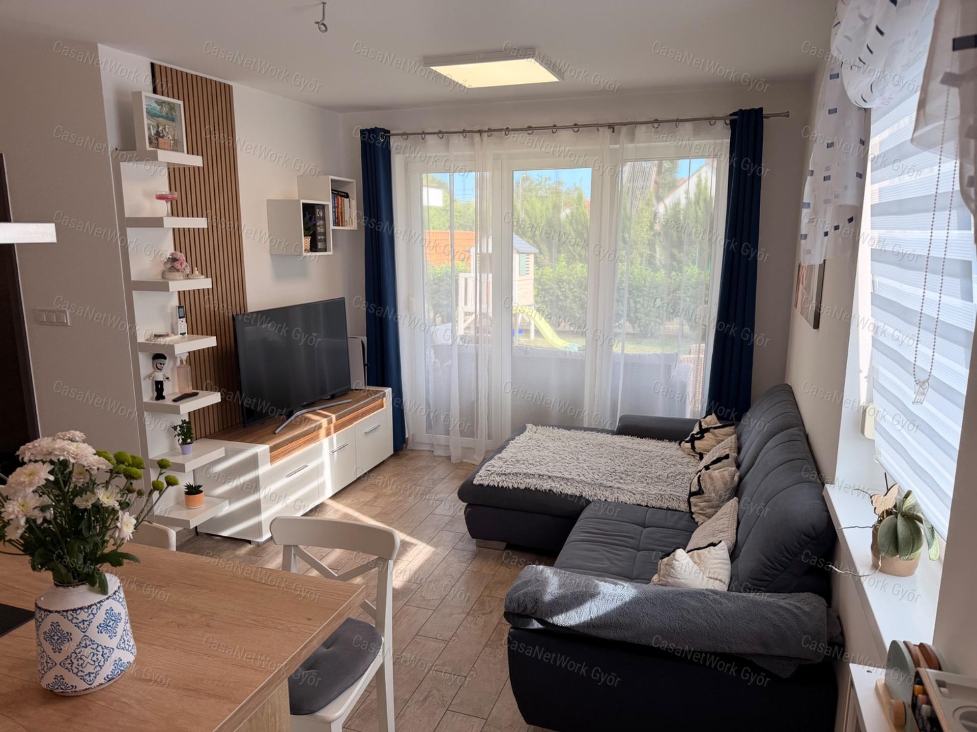Kertkapcsolatos, kéthálós lakás 18 m²-es terasszal és saját garázzsal Lébényben